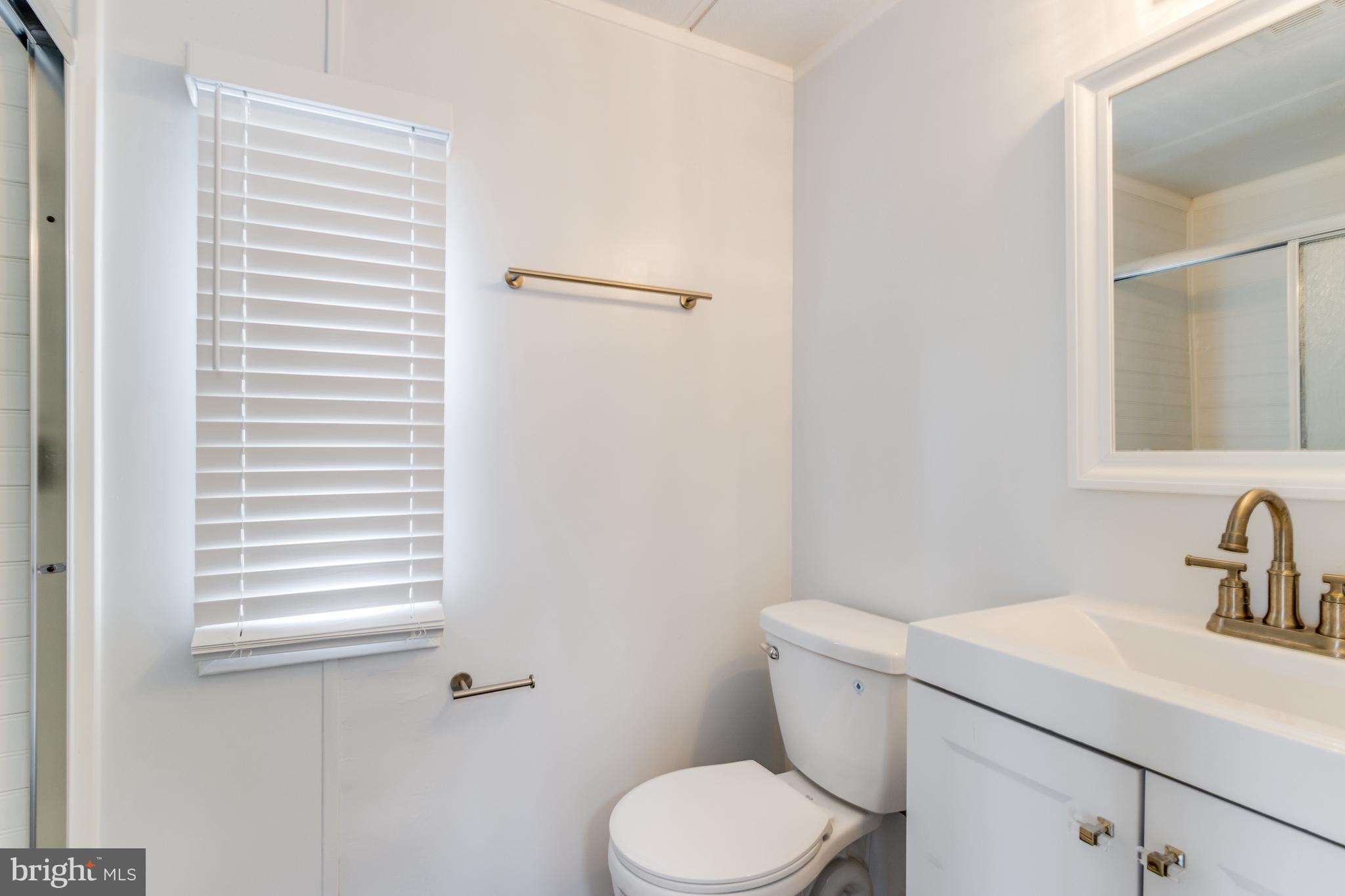 COLONIAL EAST MHP - Residential