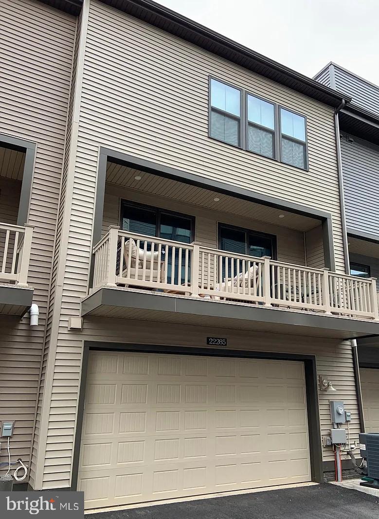 WESTMOORE AT MOOREFIELD - Residential Lease