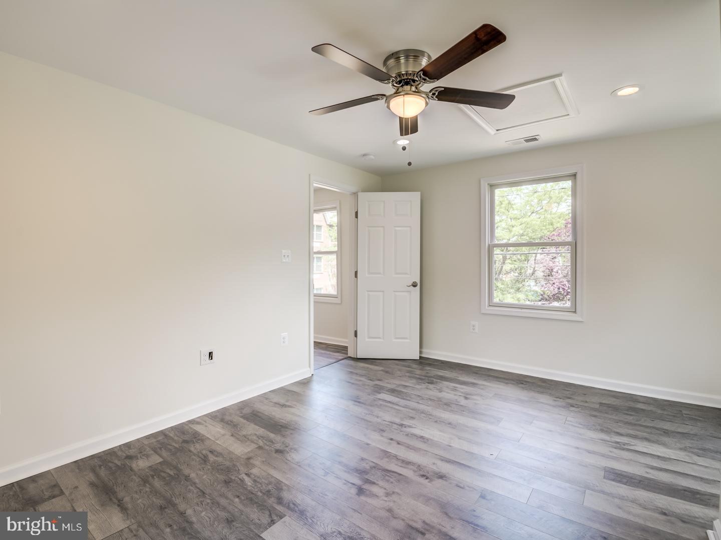 EASTON - Residential