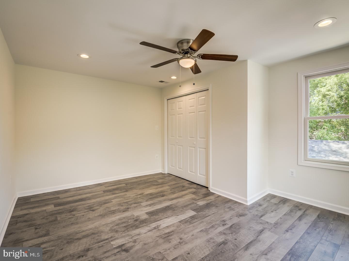 EASTON - Residential