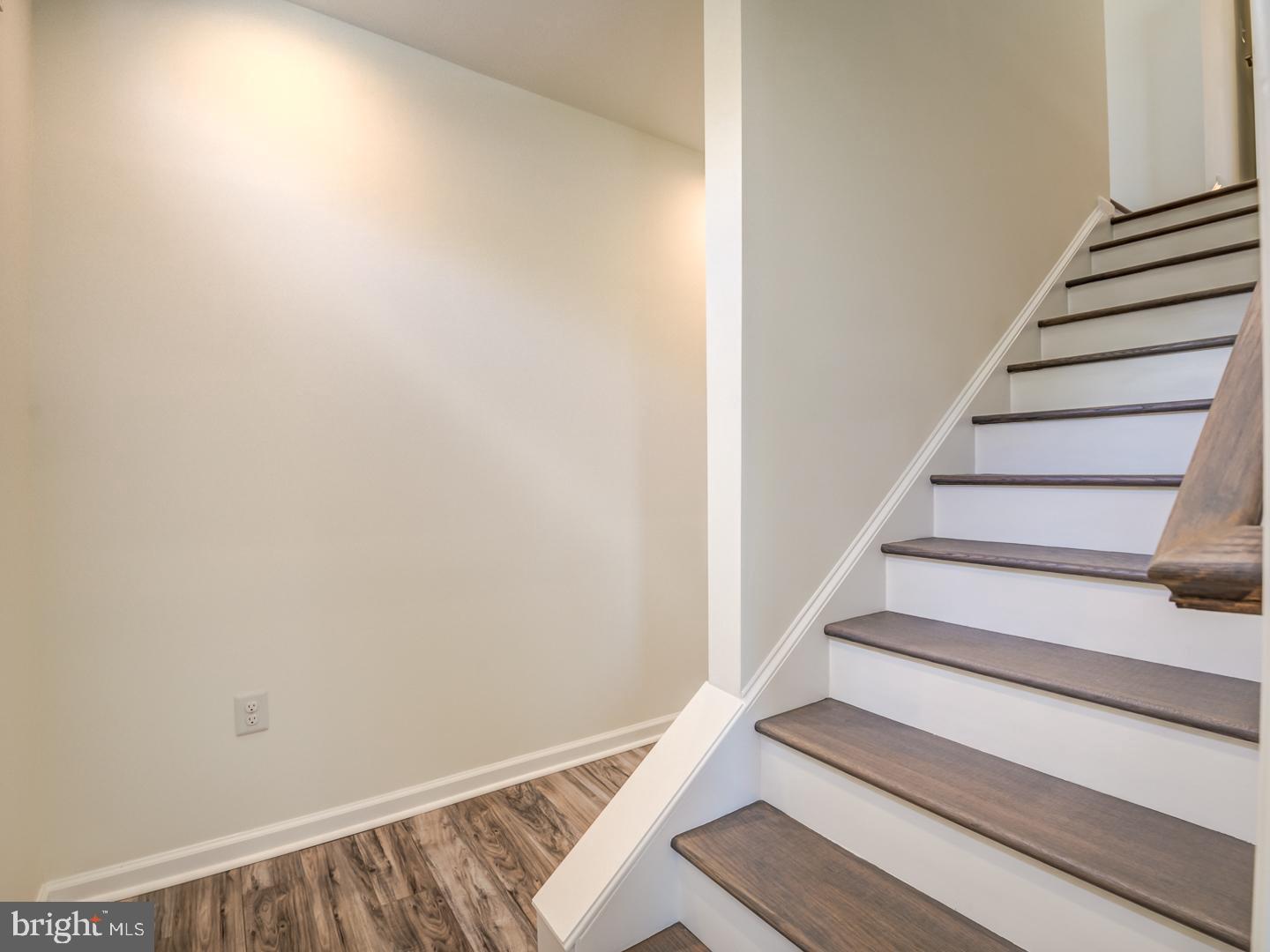 EASTON - Residential