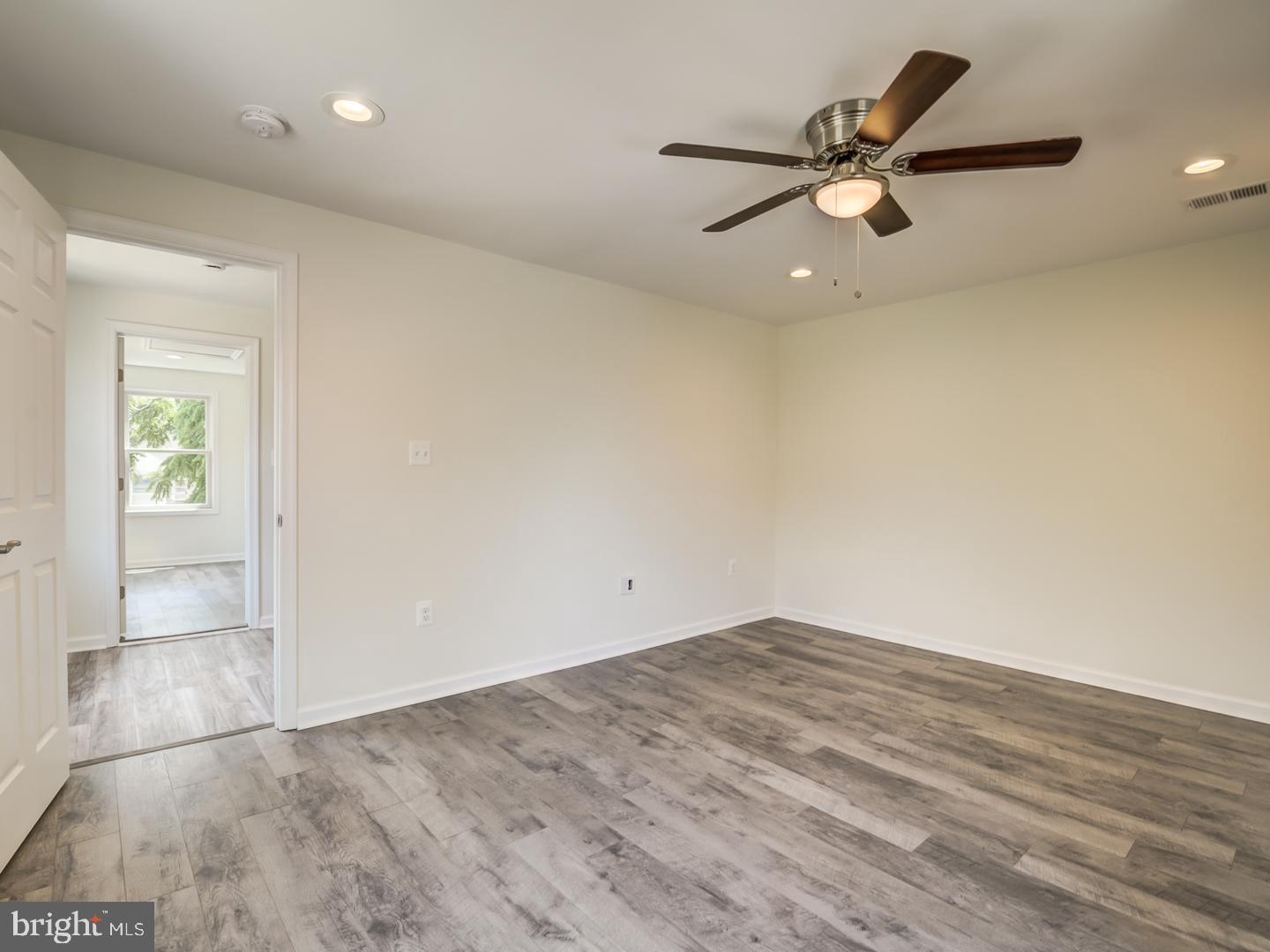 EASTON - Residential