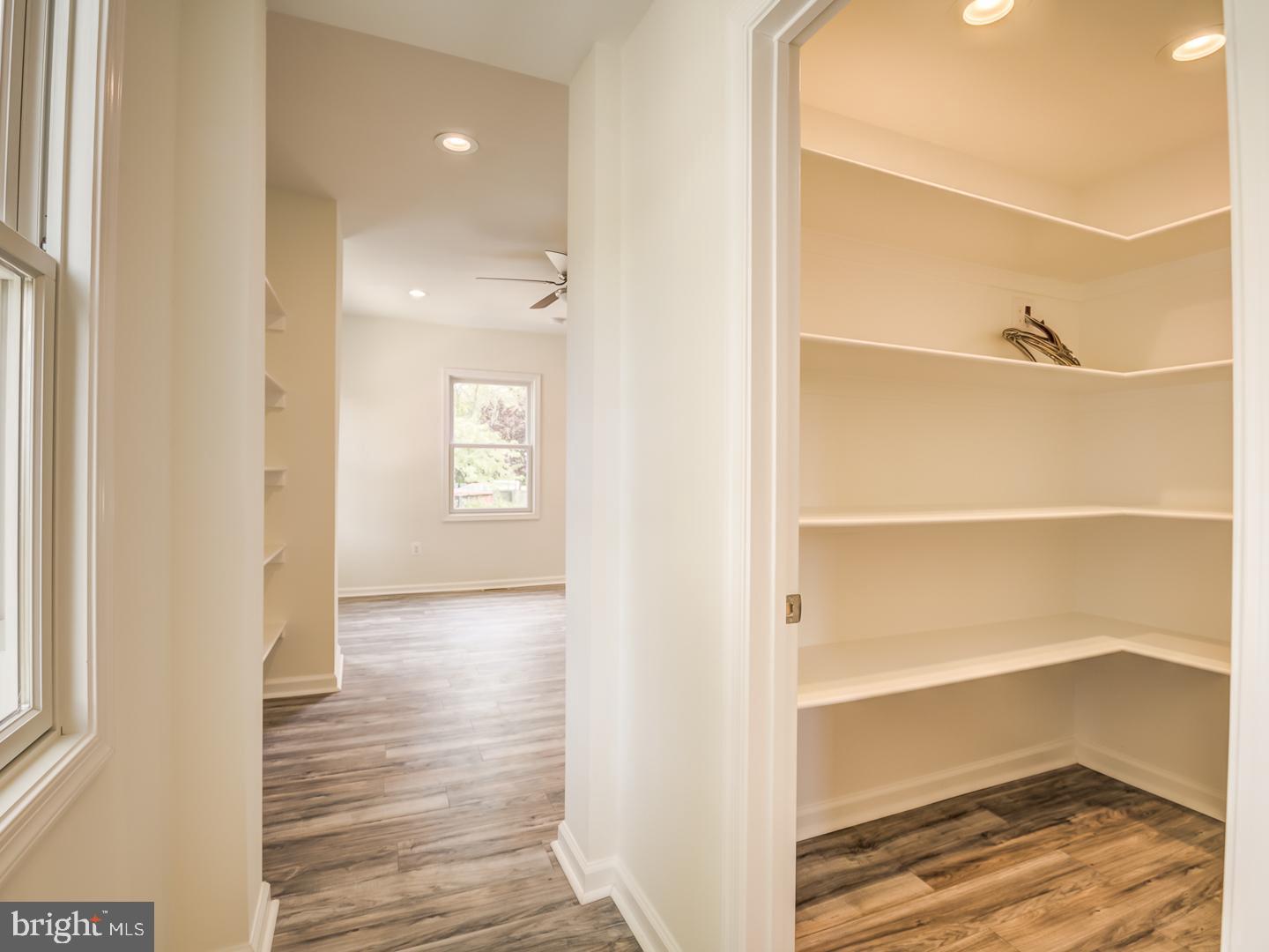 EASTON - Residential