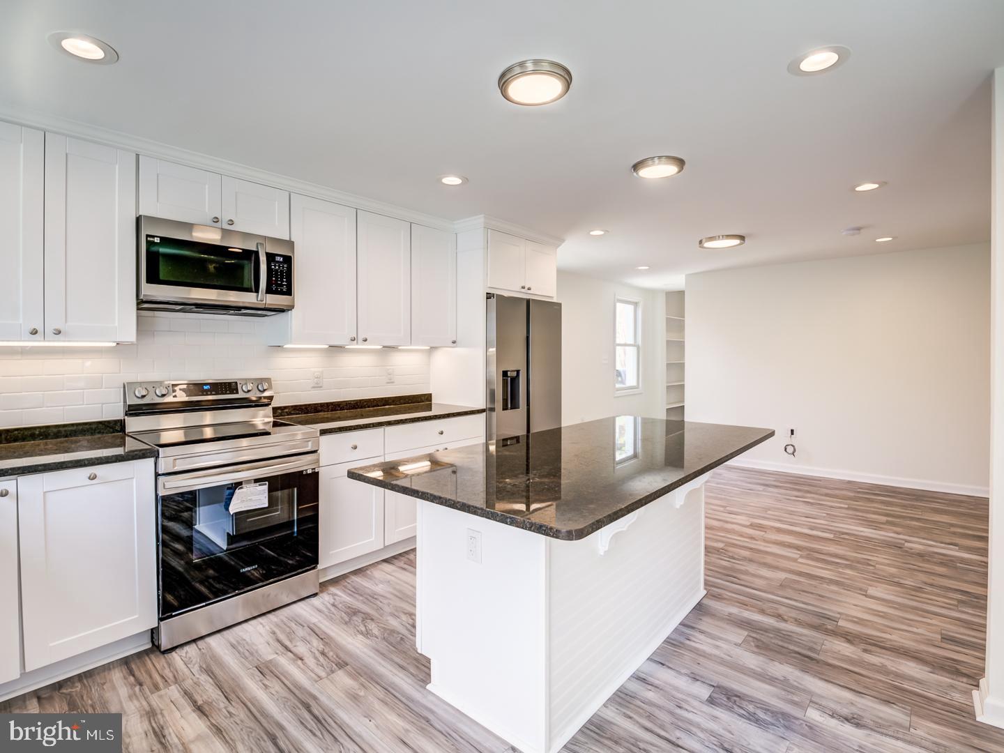 EASTON - Residential