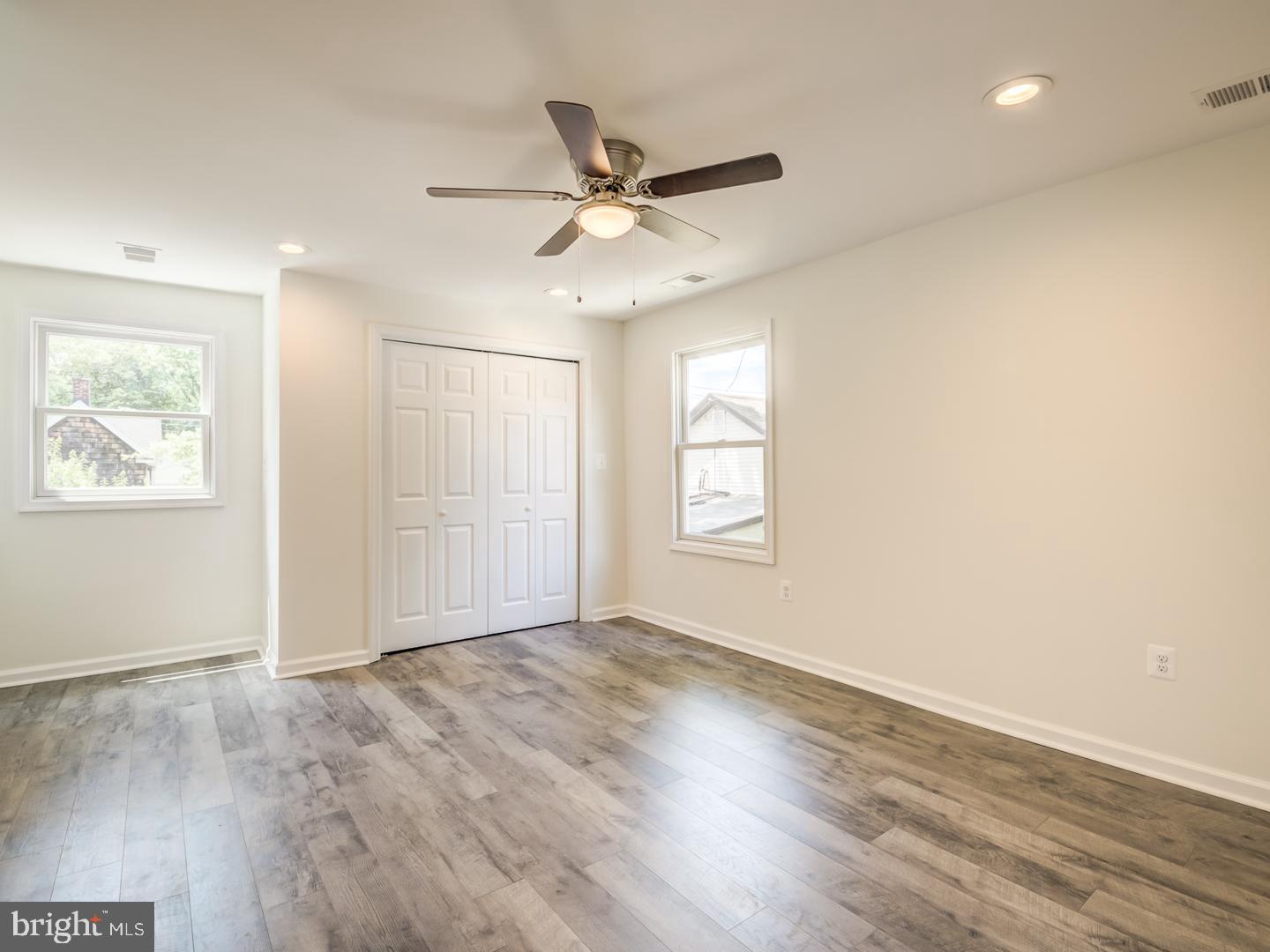 EASTON - Residential