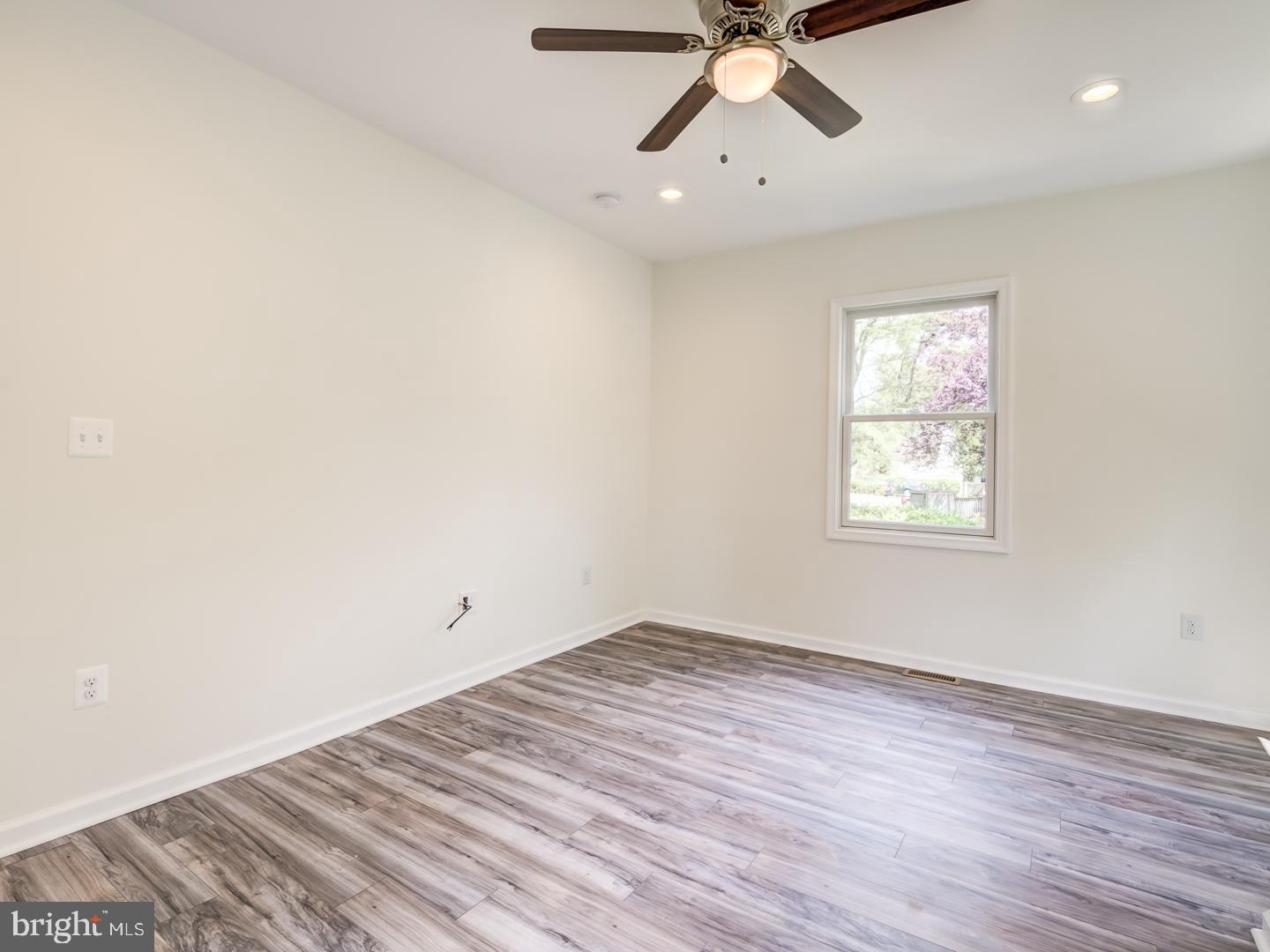 EASTON - Residential