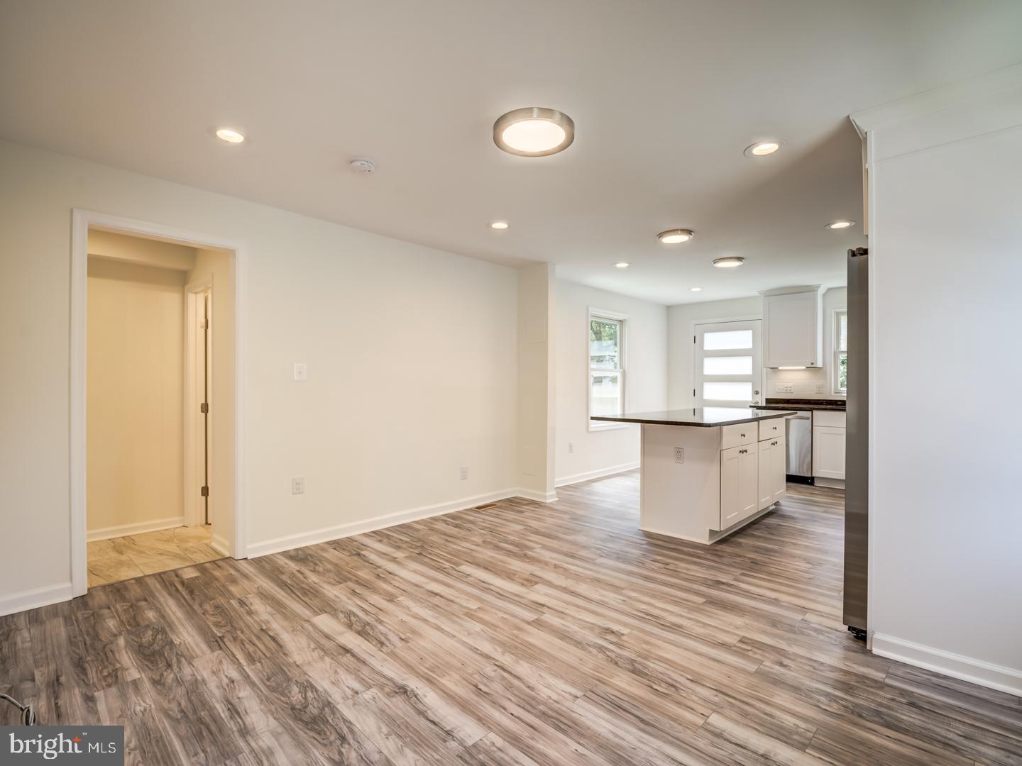 EASTON - Residential