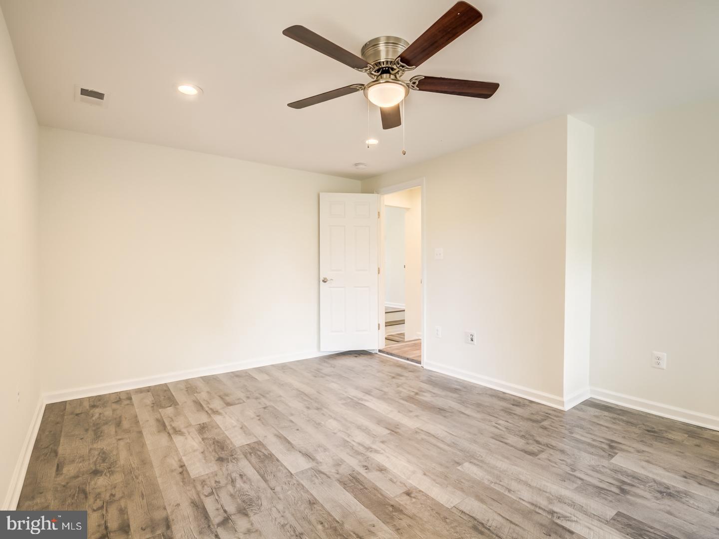 EASTON - Residential