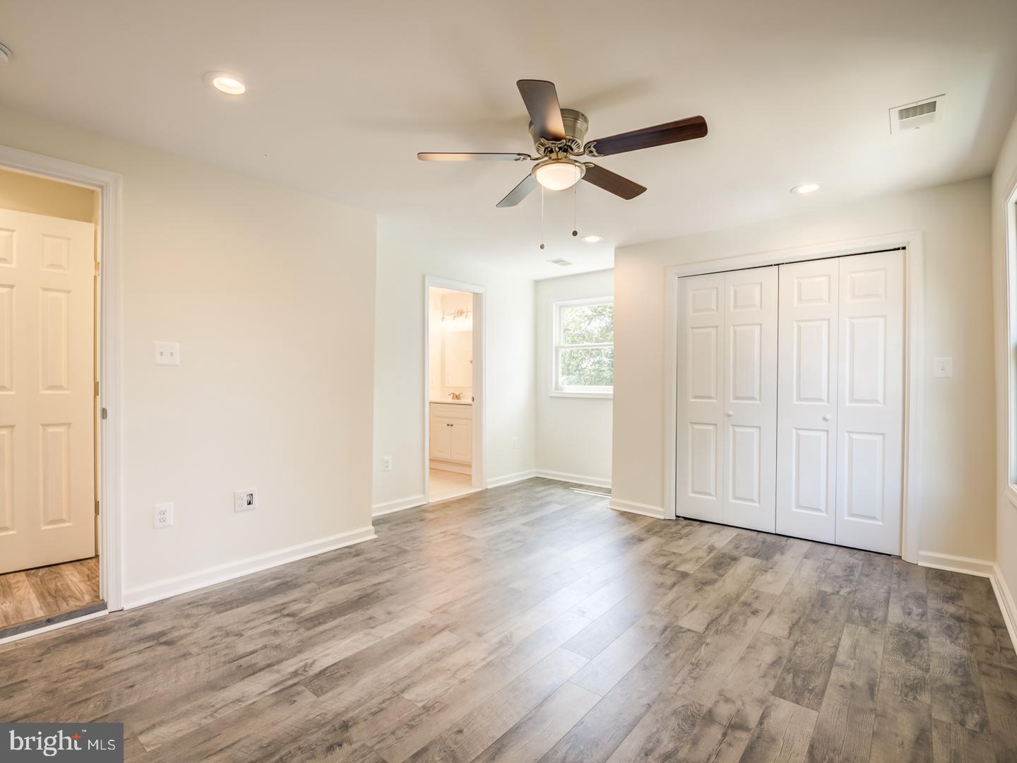 EASTON - Residential