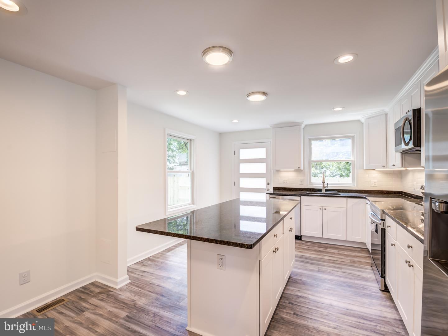 EASTON - Residential