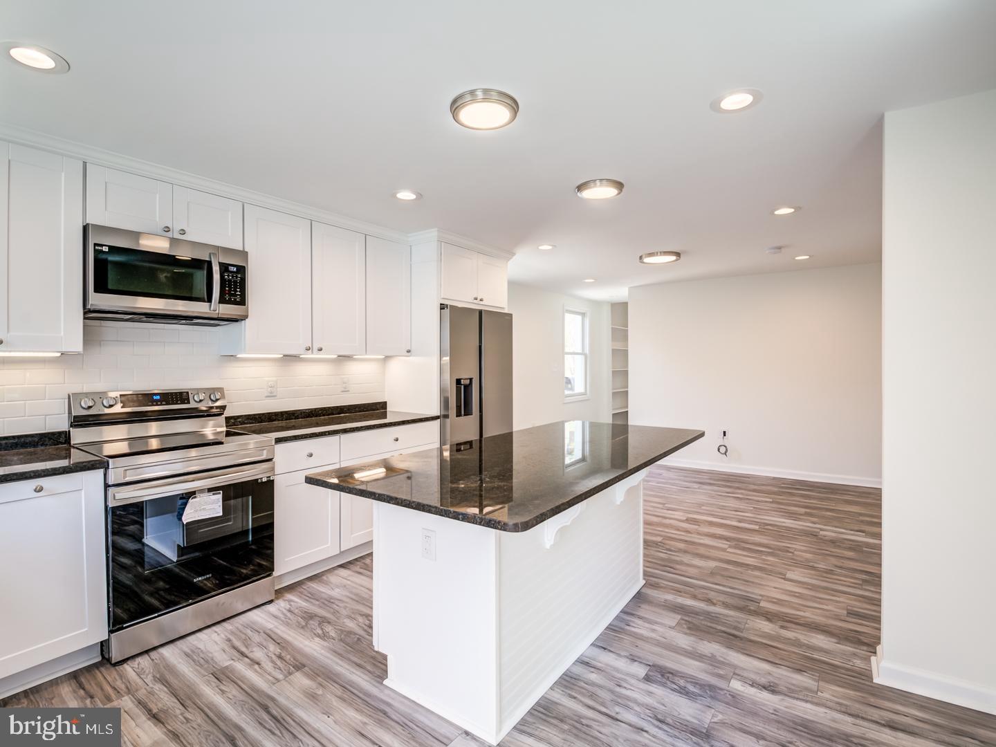 EASTON - Residential