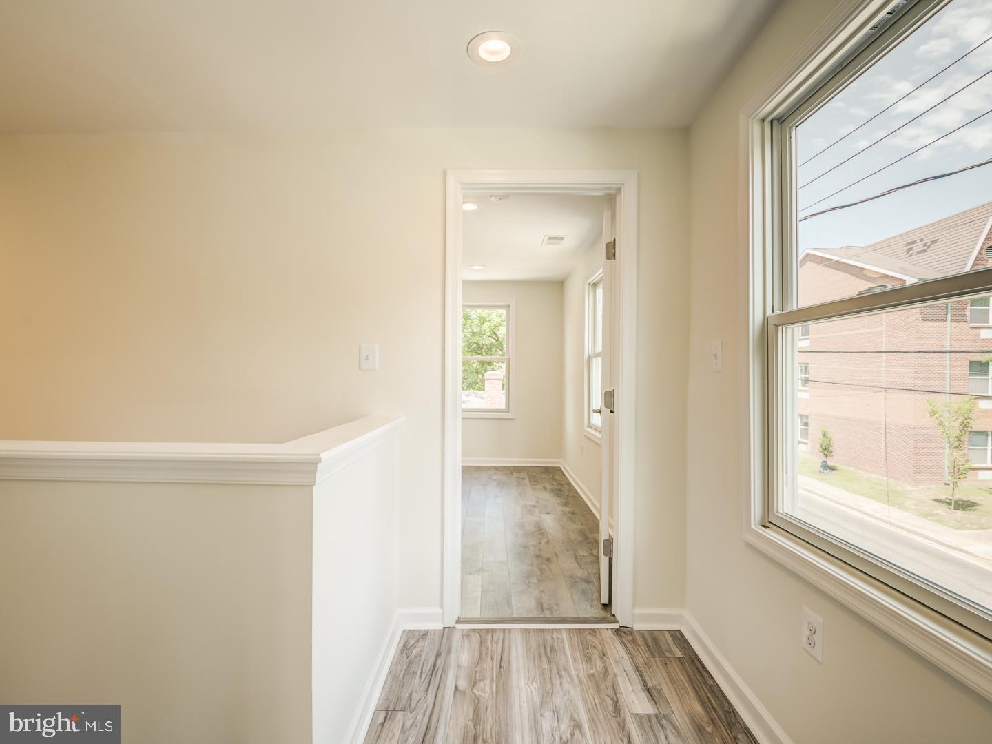 EASTON - Residential