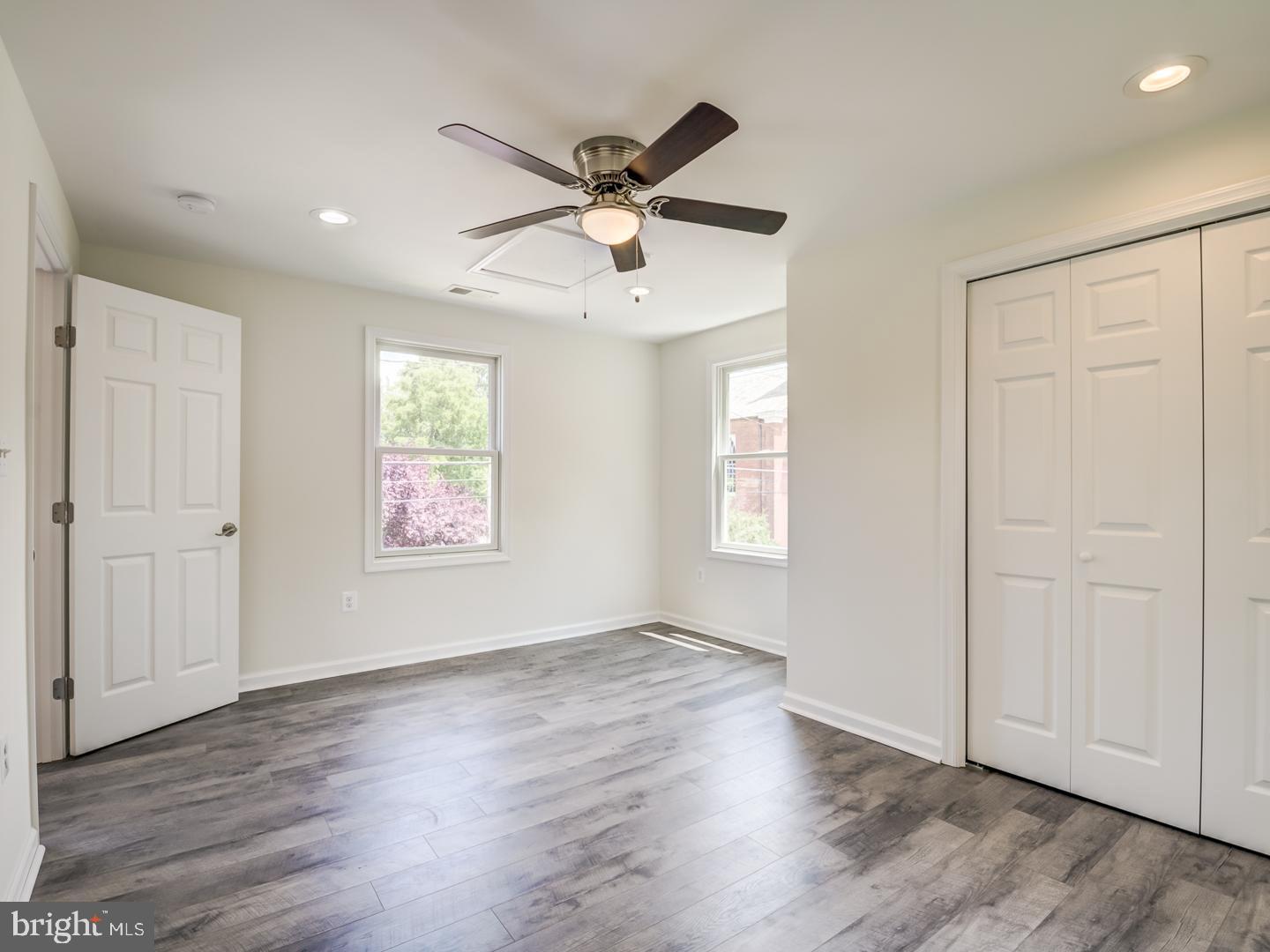 EASTON - Residential