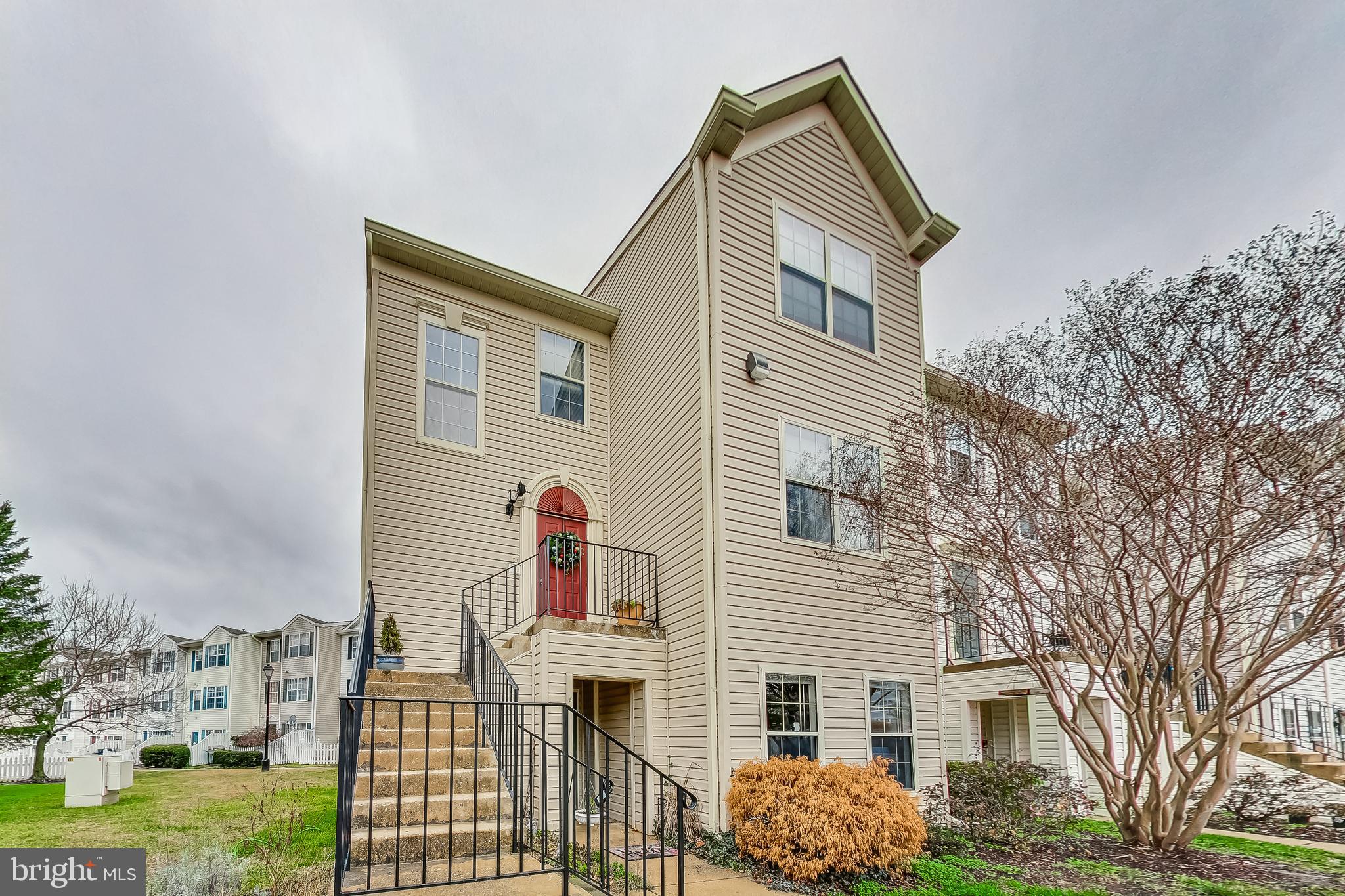 ANNAPOLIS OVERLOOK - Residential