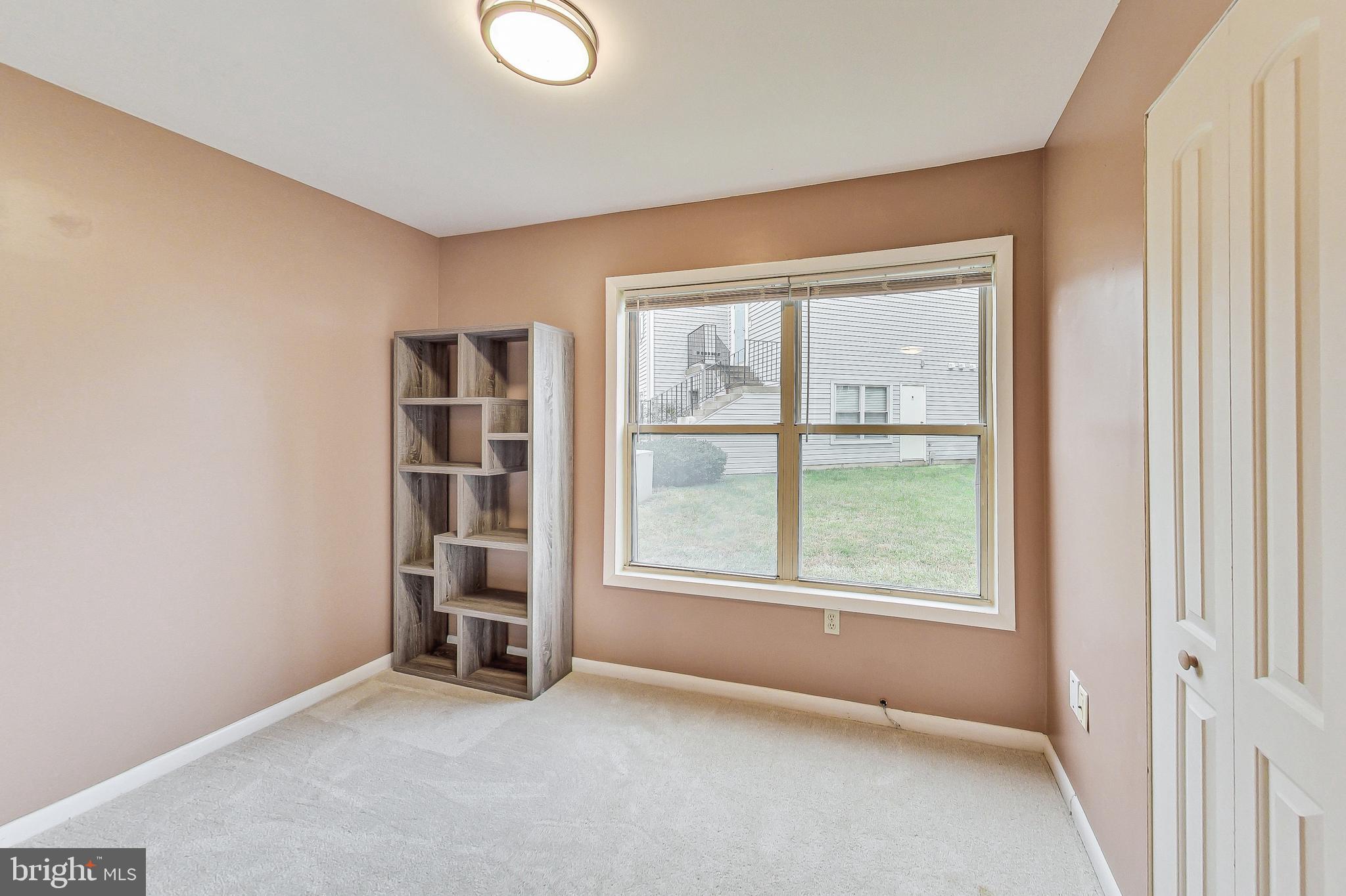 ANNAPOLIS OVERLOOK - Residential