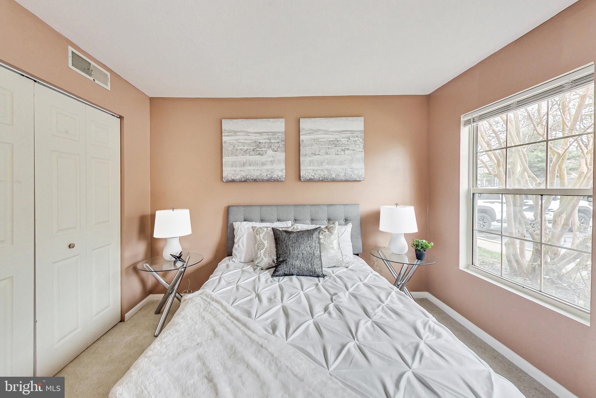 ANNAPOLIS OVERLOOK - Residential