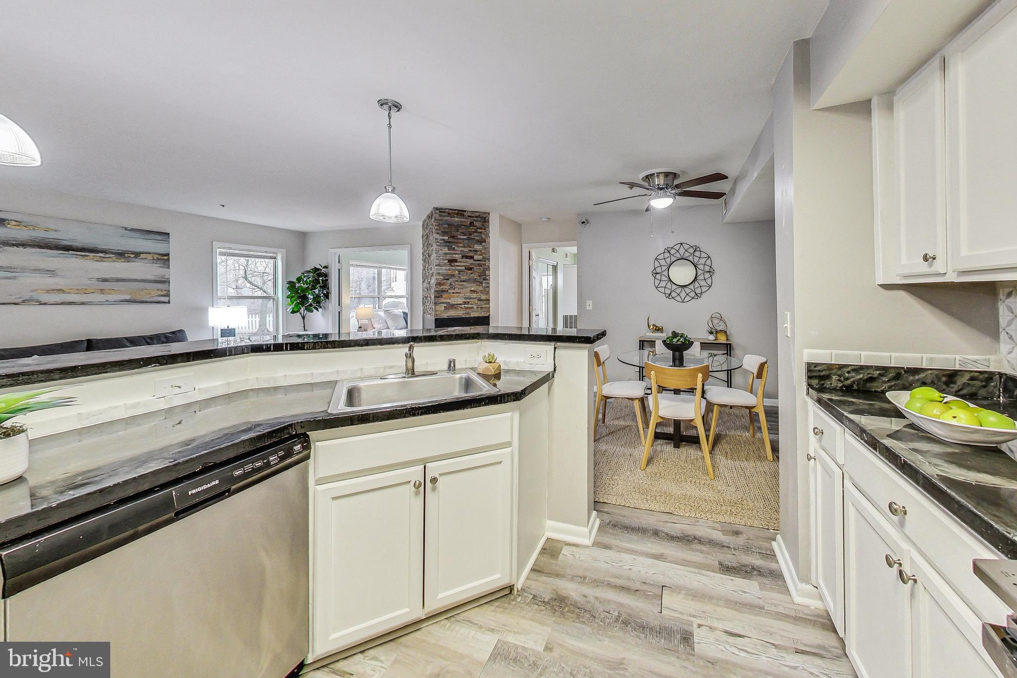 ANNAPOLIS OVERLOOK - Residential