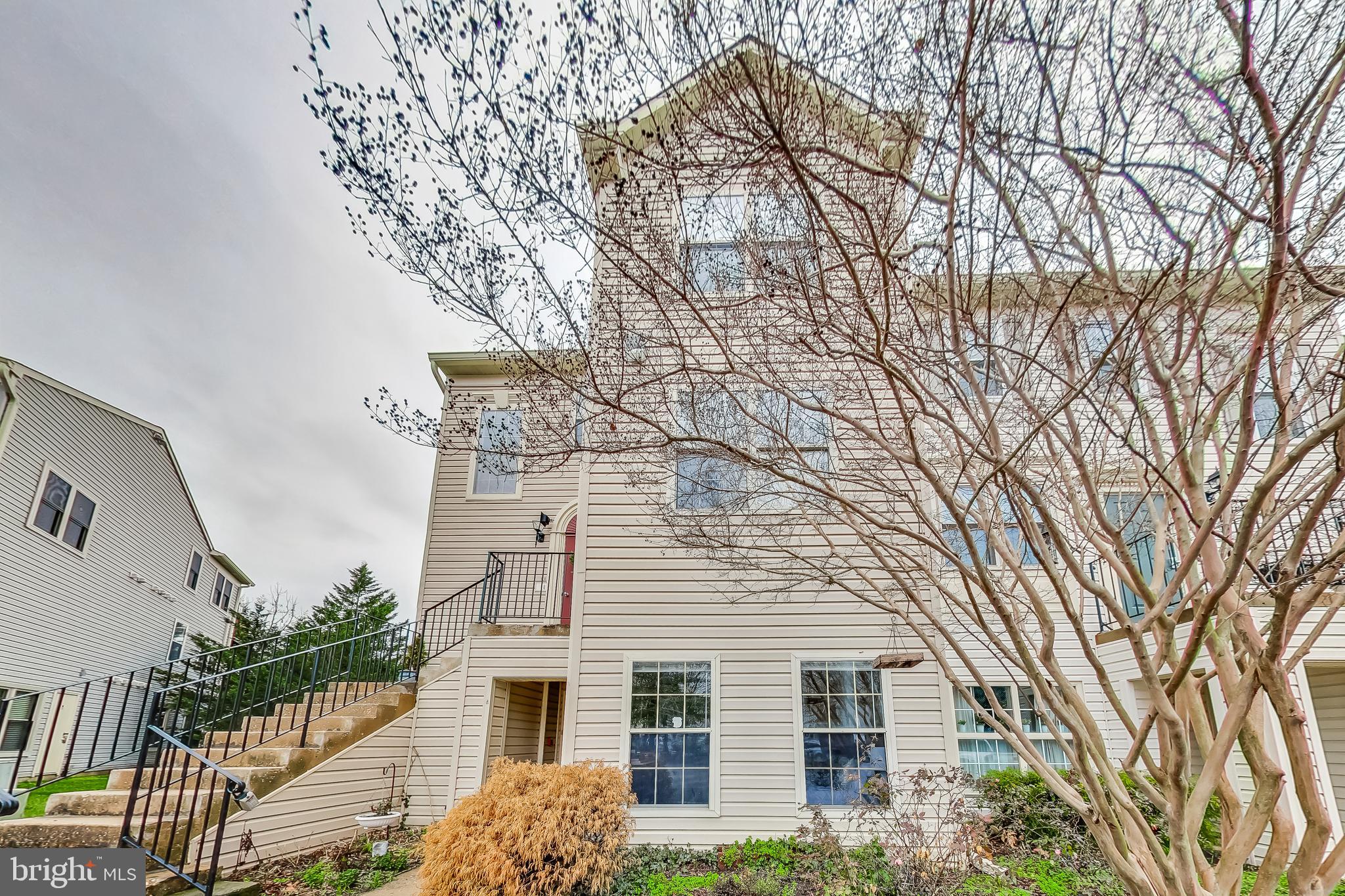 ANNAPOLIS OVERLOOK - Residential