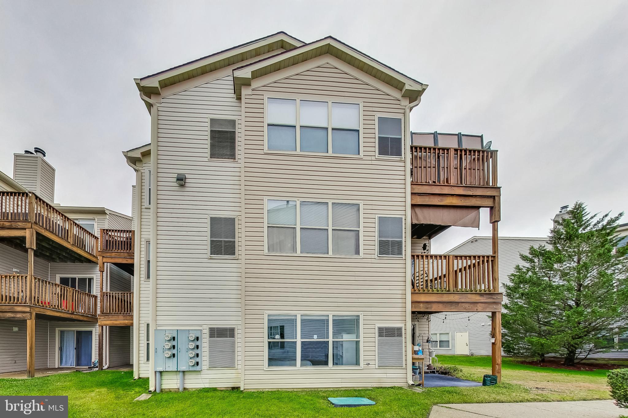 ANNAPOLIS OVERLOOK - Residential