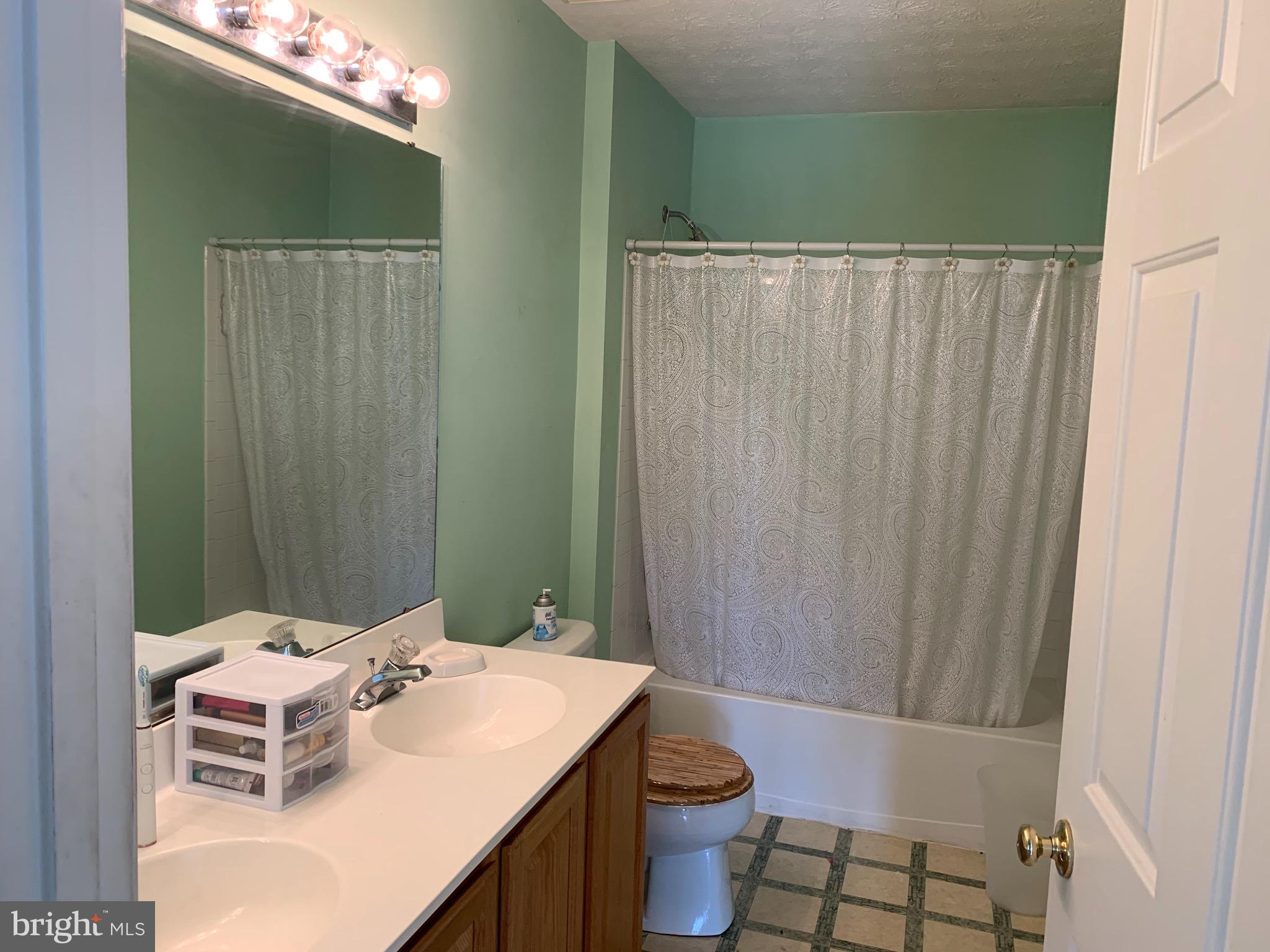 RIDGE FOREST - Residential