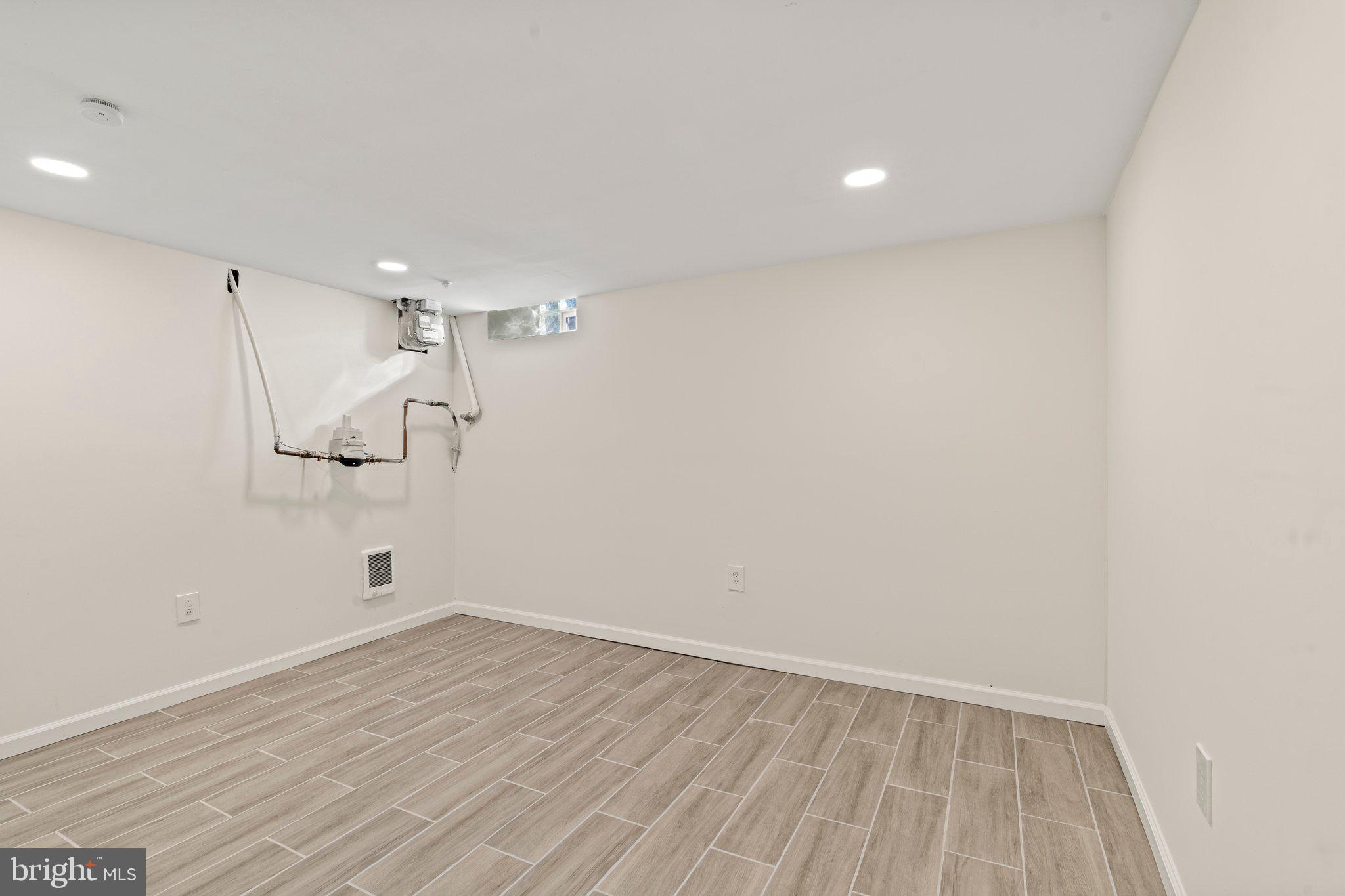 PHILADELPHIA - Residential