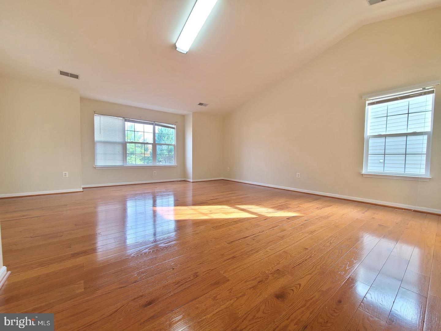 KERILL WOODS - Residential