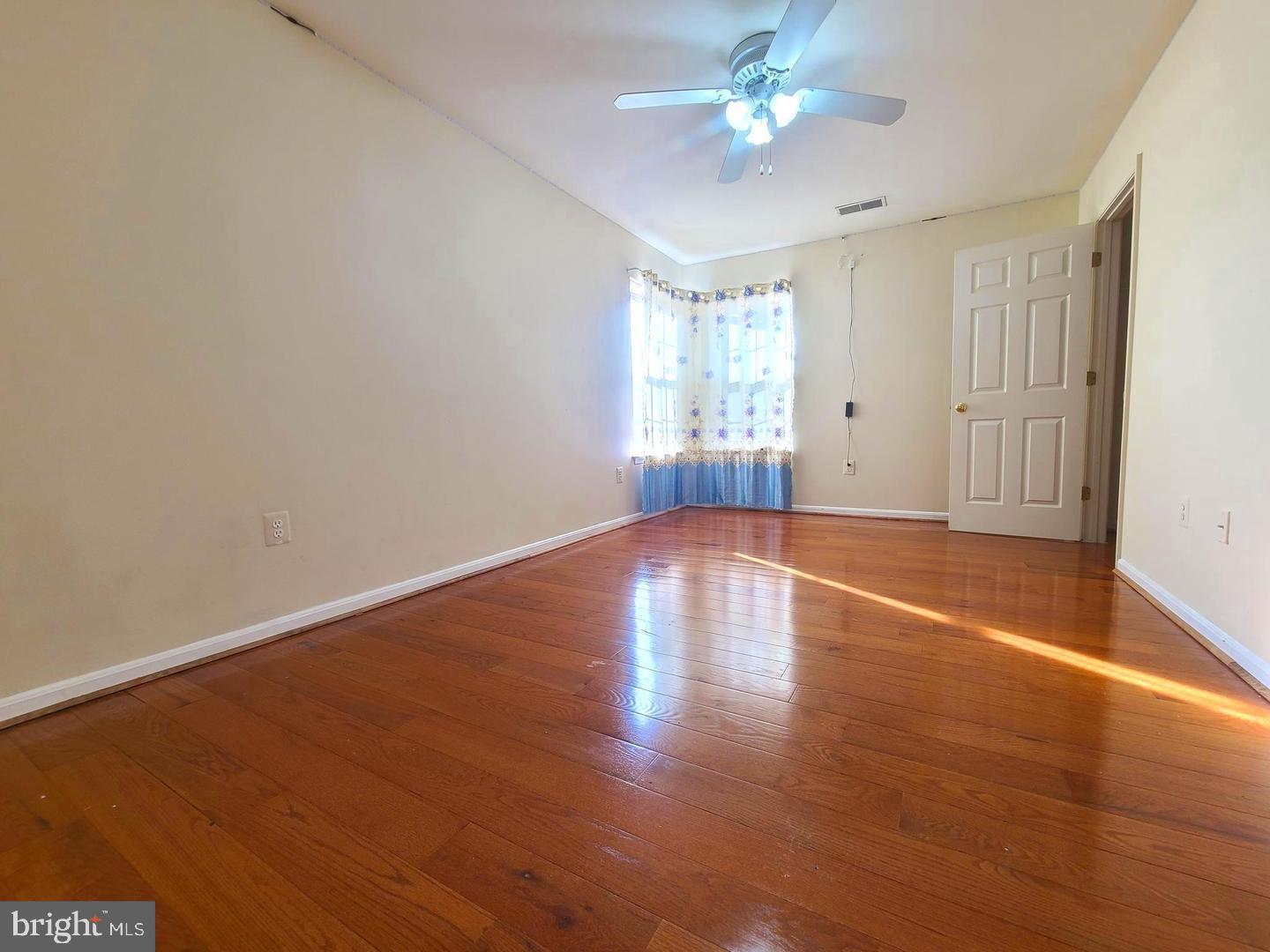 KERILL WOODS - Residential