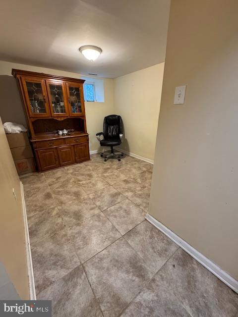 HILLENDALE PARK - Residential Lease