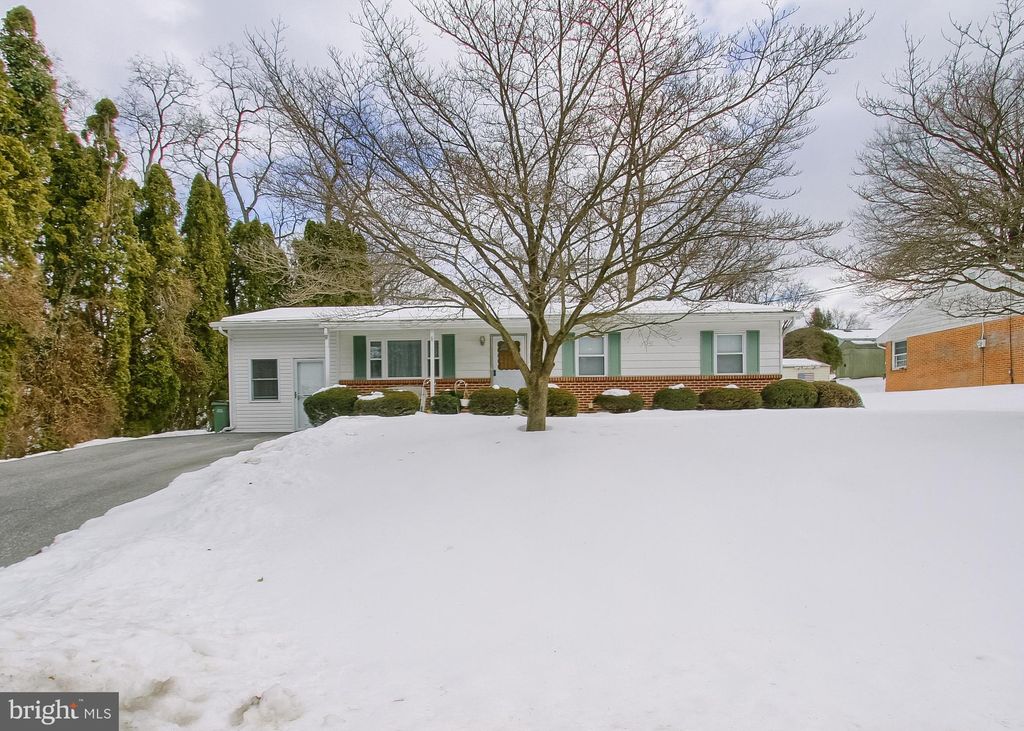 Photo of 1075 Princess Drive, HARRISBURG, PA 17113 (MLS # PADA2056652)