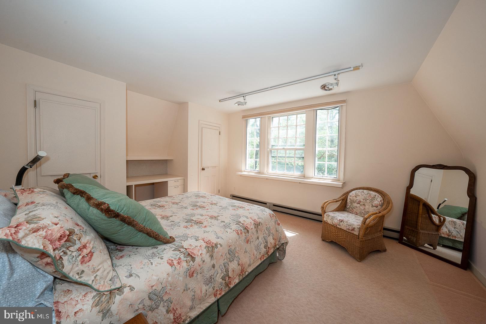 BRYN MAWR - Residential