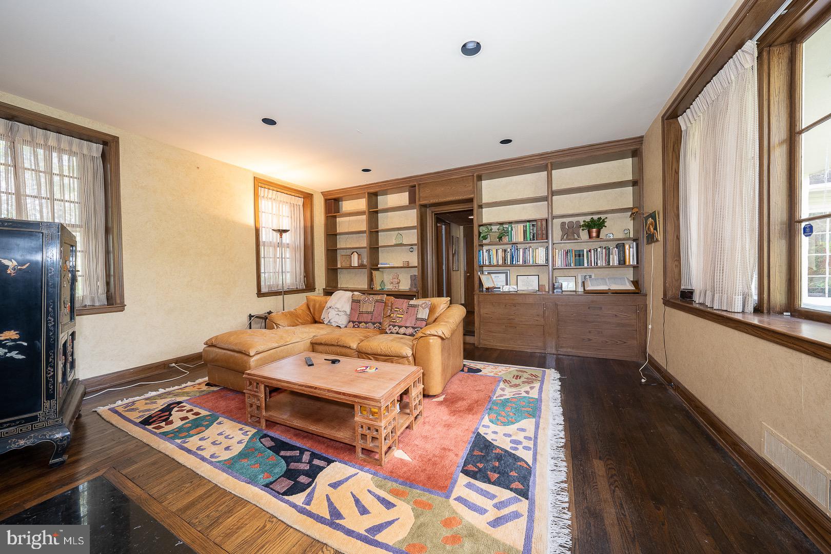 BRYN MAWR - Residential