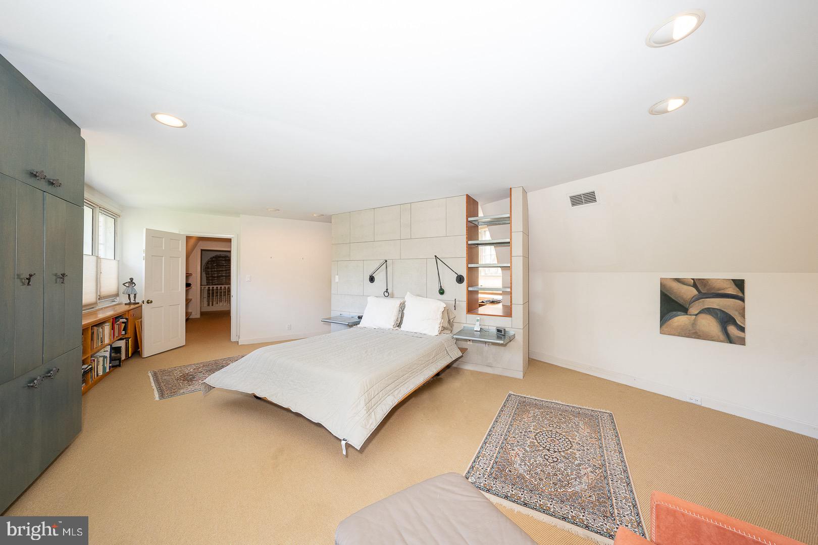 BRYN MAWR - Residential