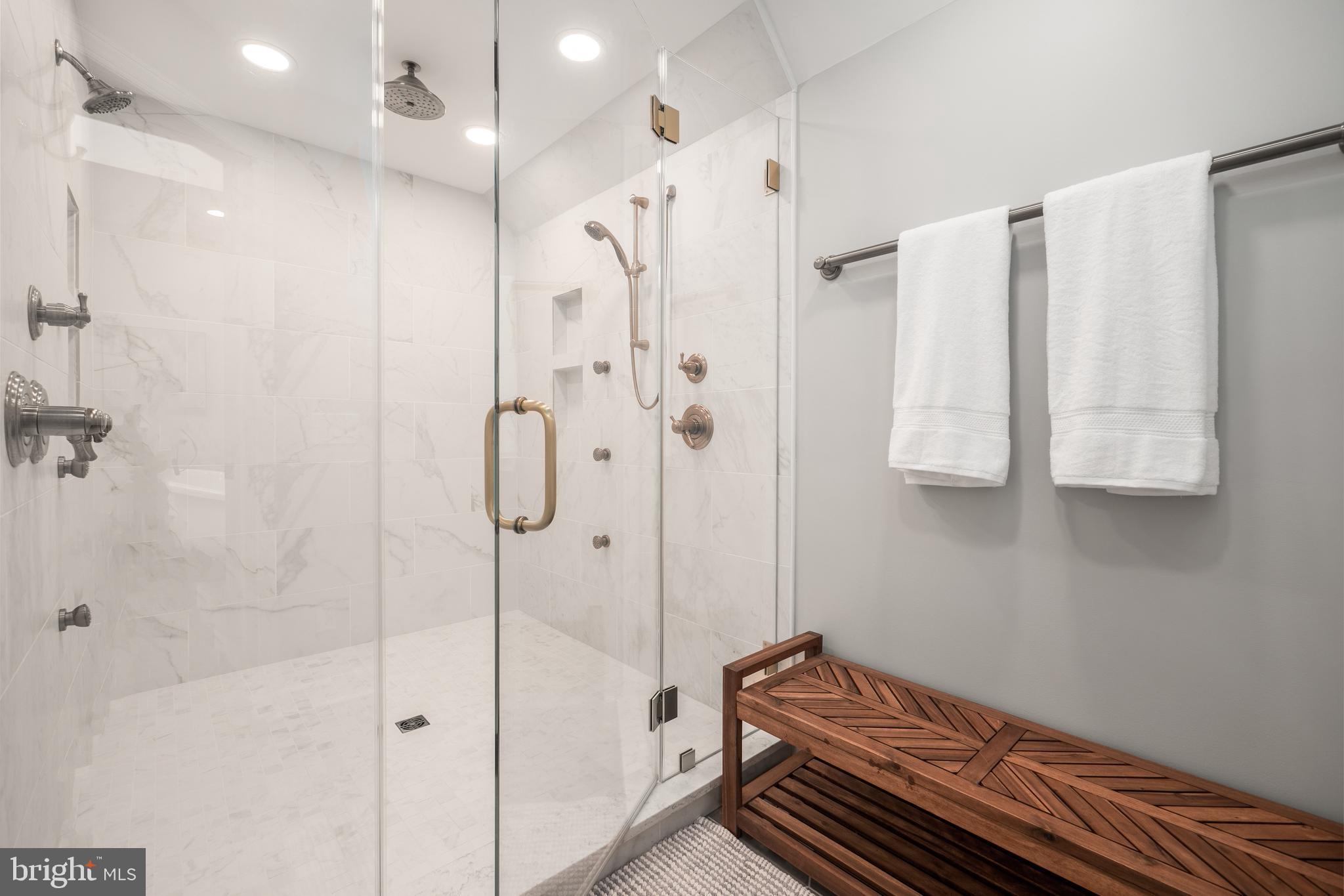 WOODLAND HILL CC EST - Residential