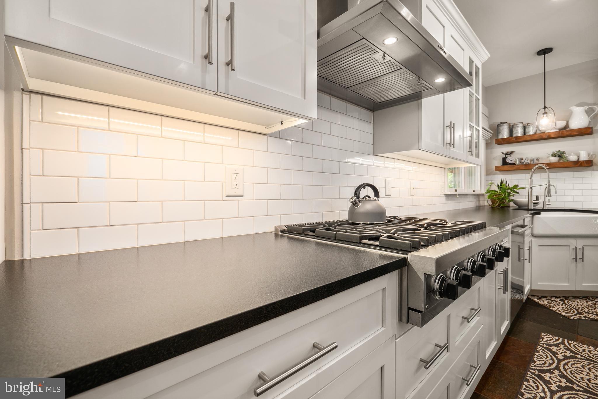 WOODLAND HILL CC EST - Residential