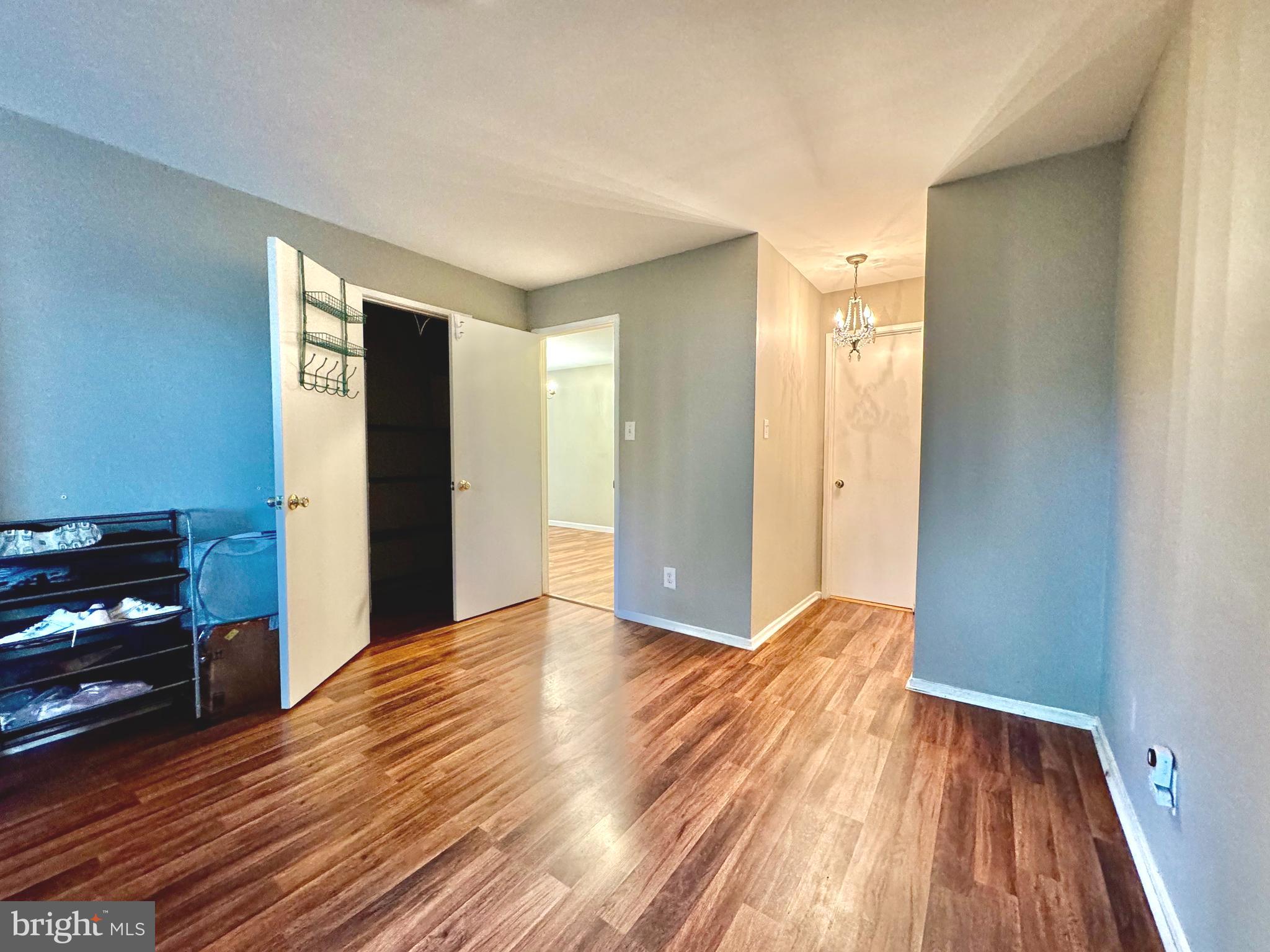 FARMINGDALE - Residential Lease