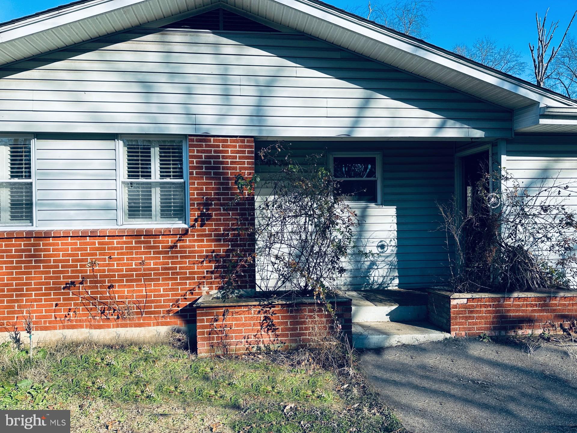 BRIGHTWATERS - Residential