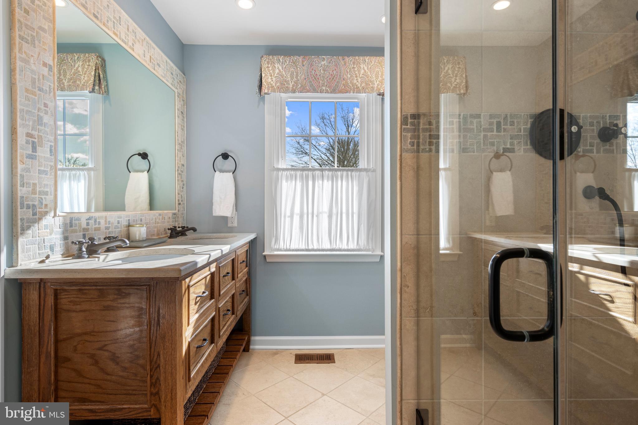 CHESTERBROOK - Residential