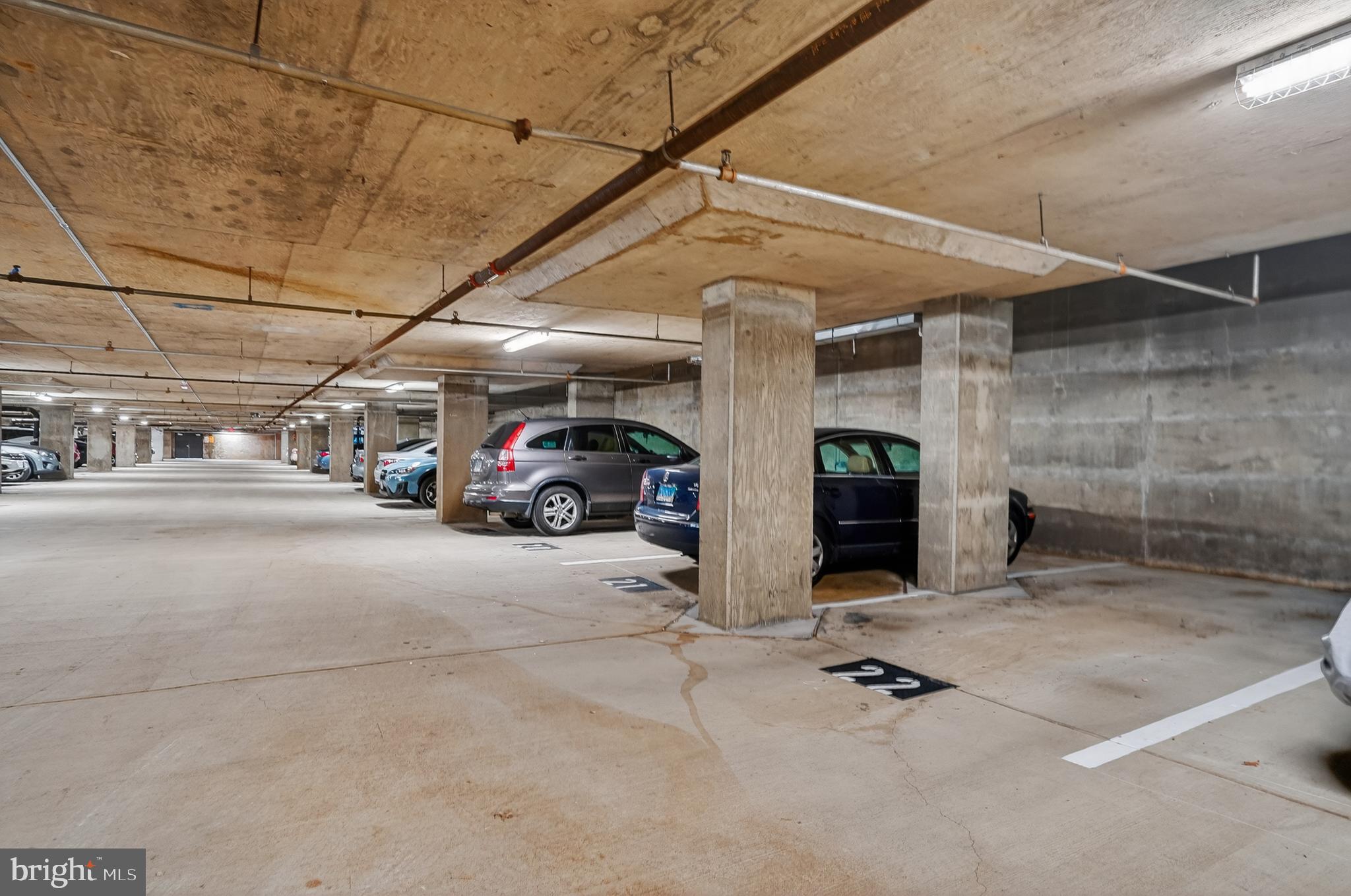 ENCORE OF MCLEAN - Residential