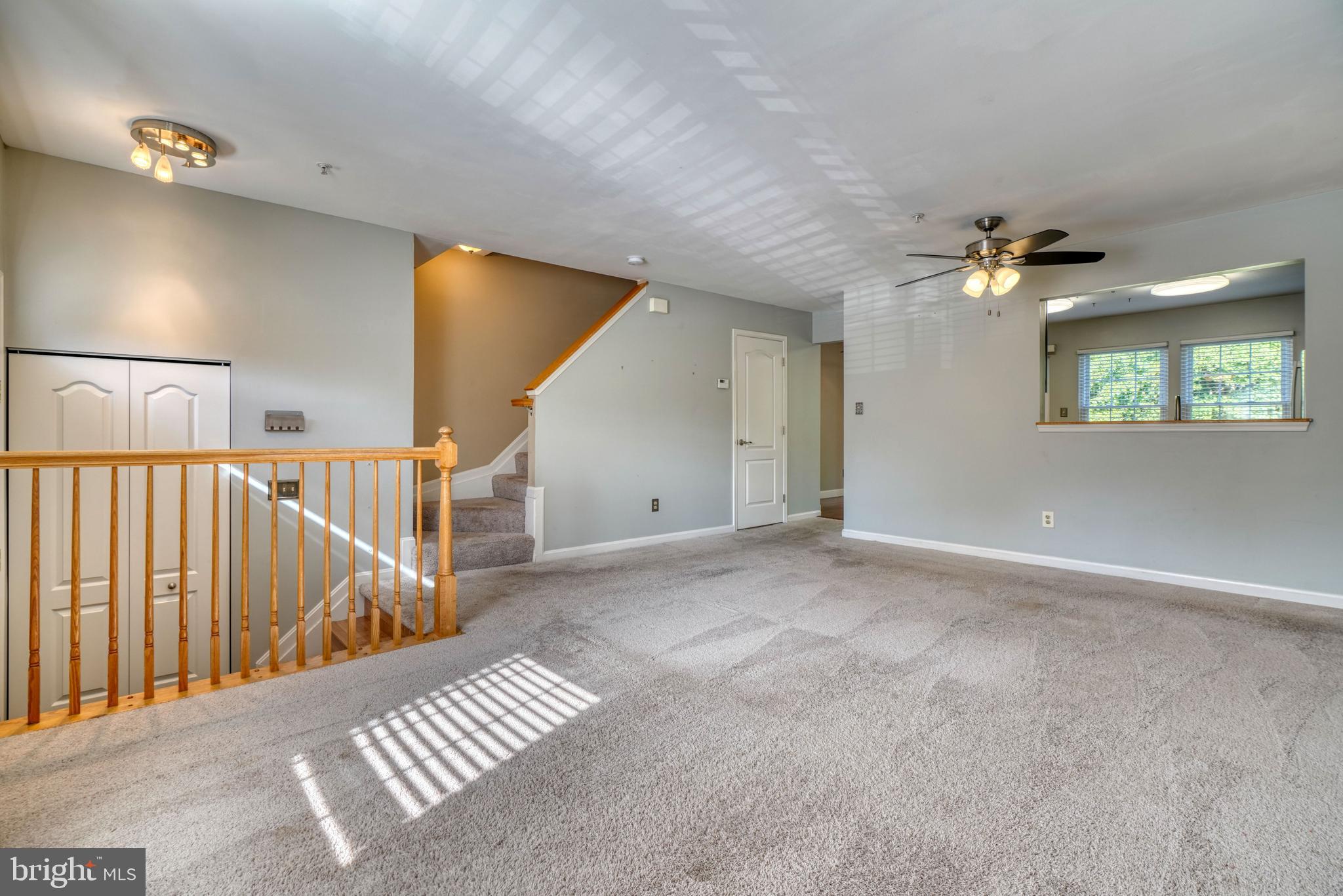 CONSTANT FRIENDSHIP - Residential