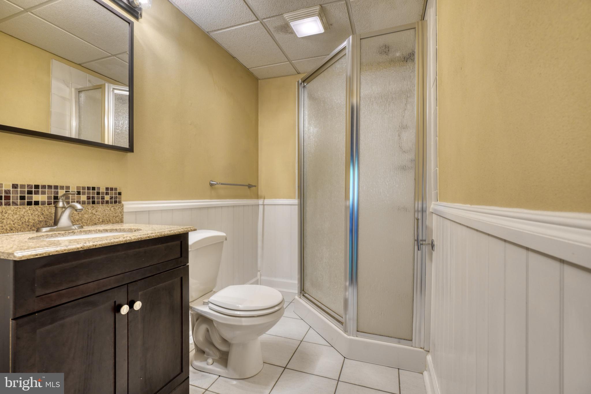 CONSTANT FRIENDSHIP - Residential