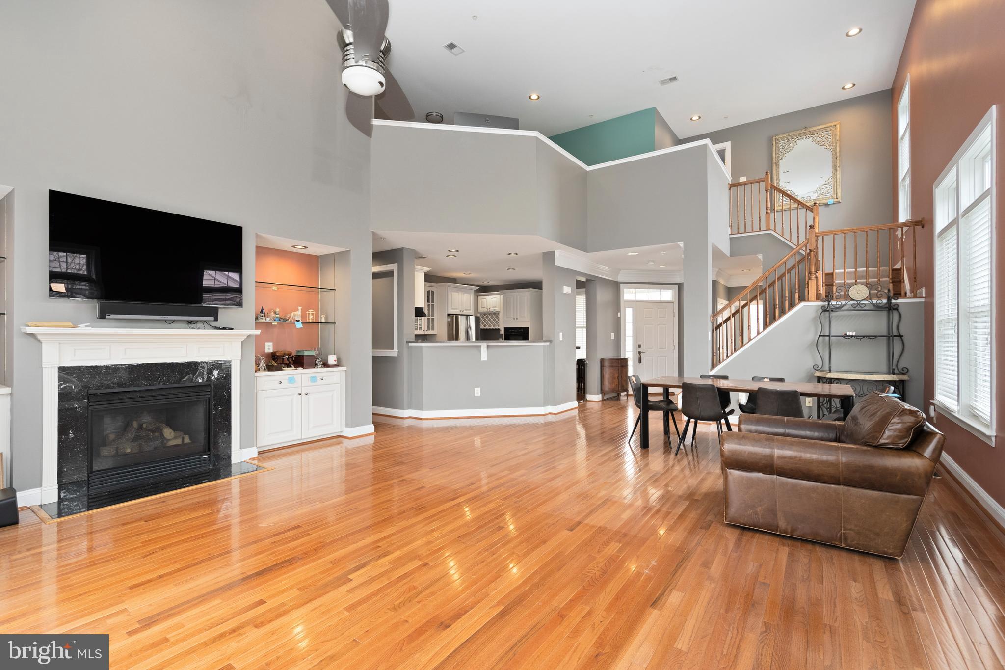 818 HIDDEN BLUFF CIRCLE