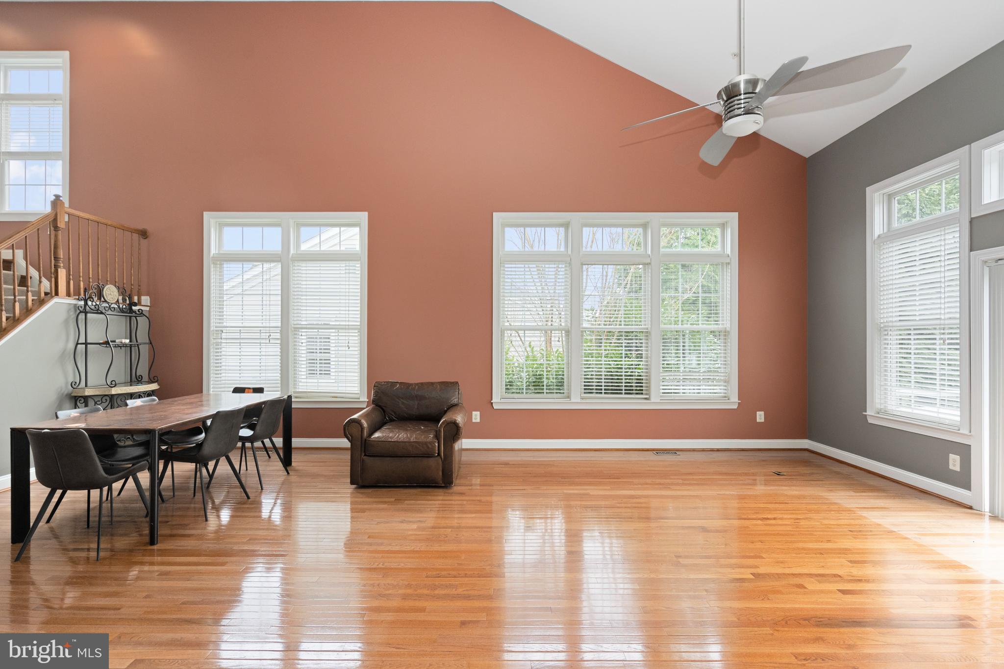 818 HIDDEN BLUFF CIRCLE