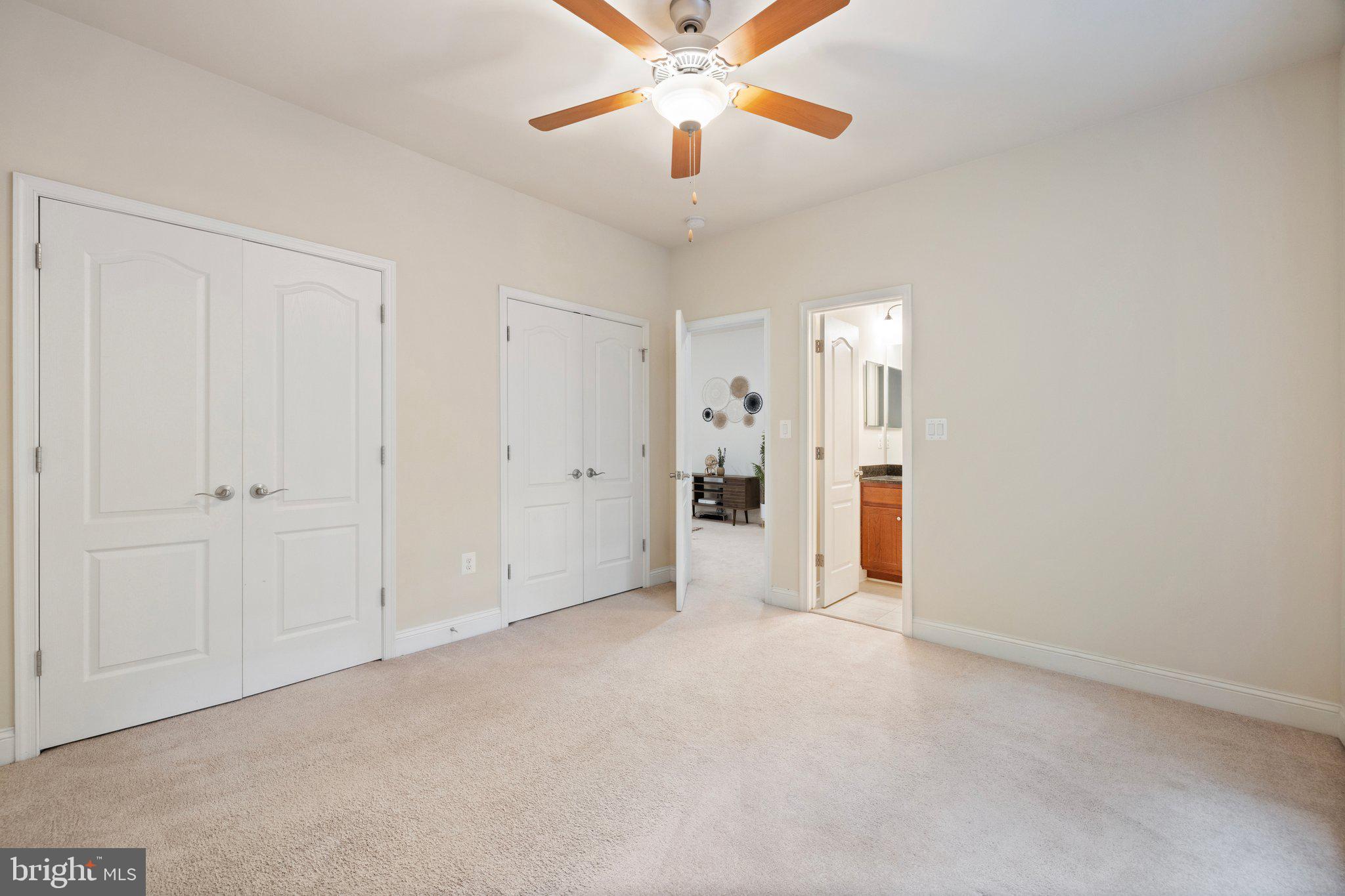 WEST VIENNA WOODS - Residential