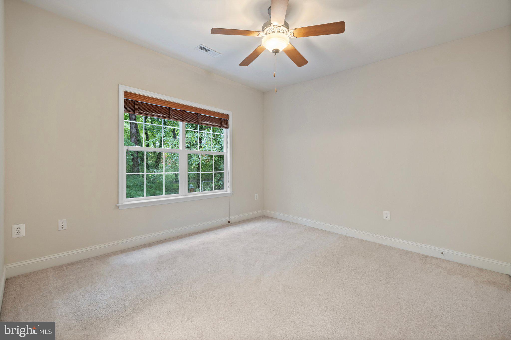 WEST VIENNA WOODS - Residential