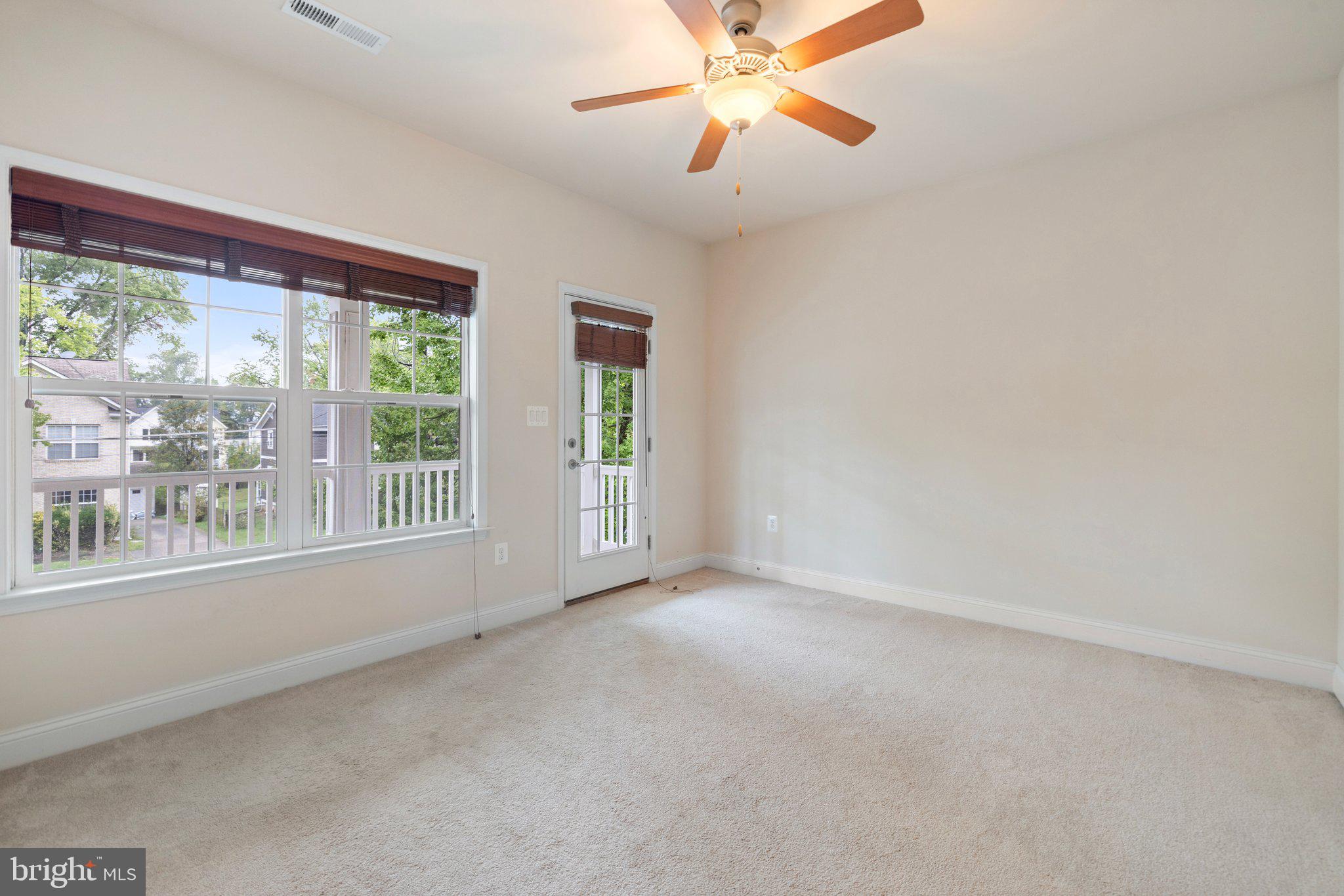 WEST VIENNA WOODS - Residential