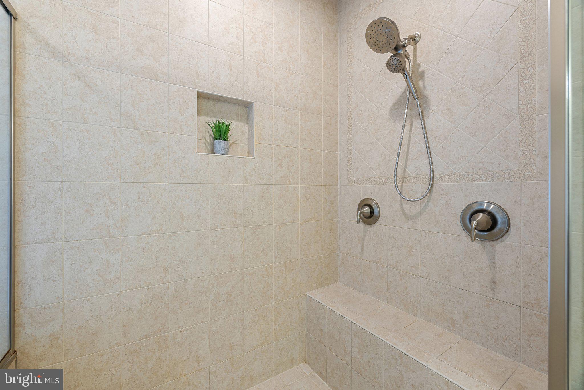 WEST VIENNA WOODS - Residential