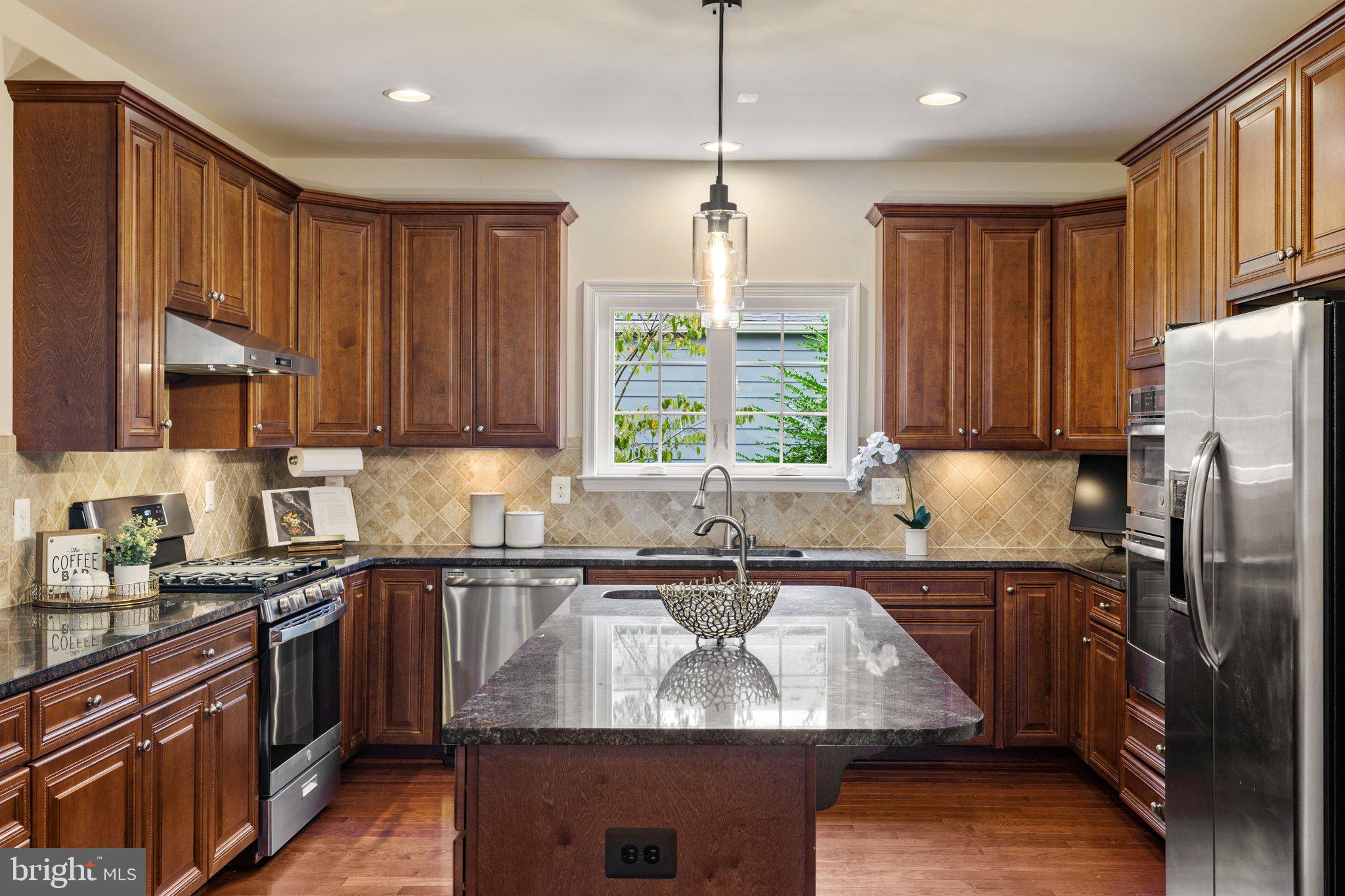 WEST VIENNA WOODS - Residential