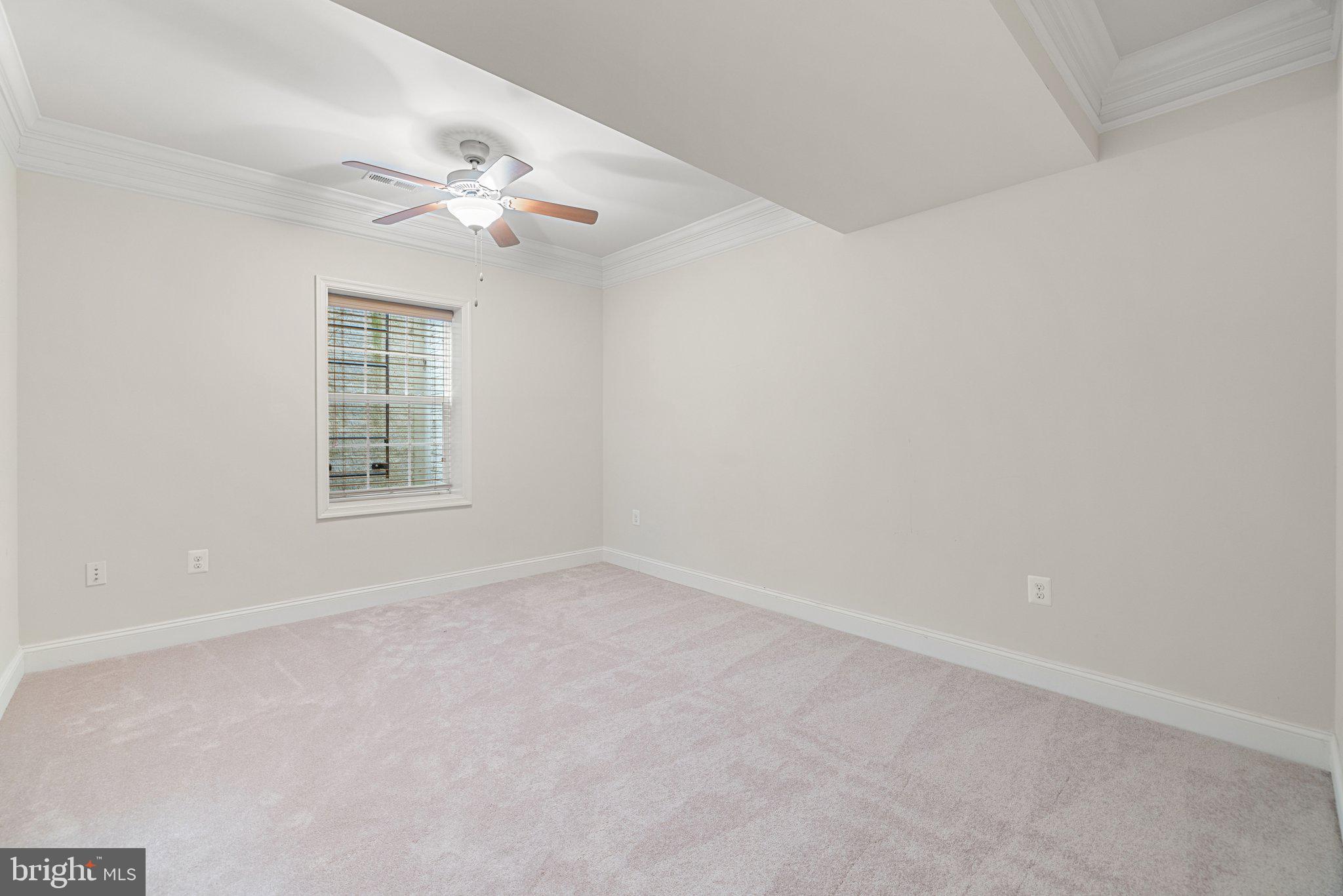 WEST VIENNA WOODS - Residential