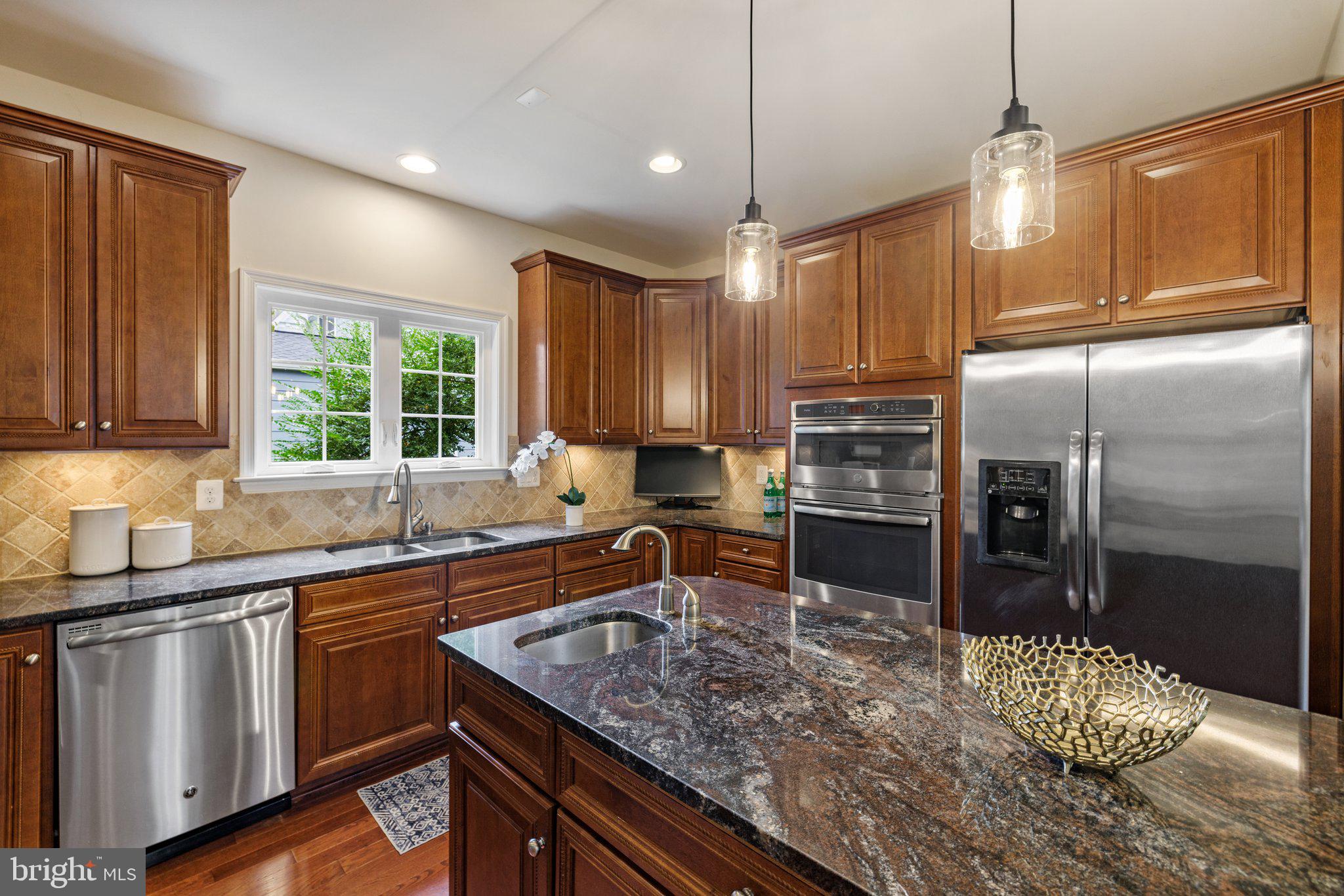 WEST VIENNA WOODS - Residential