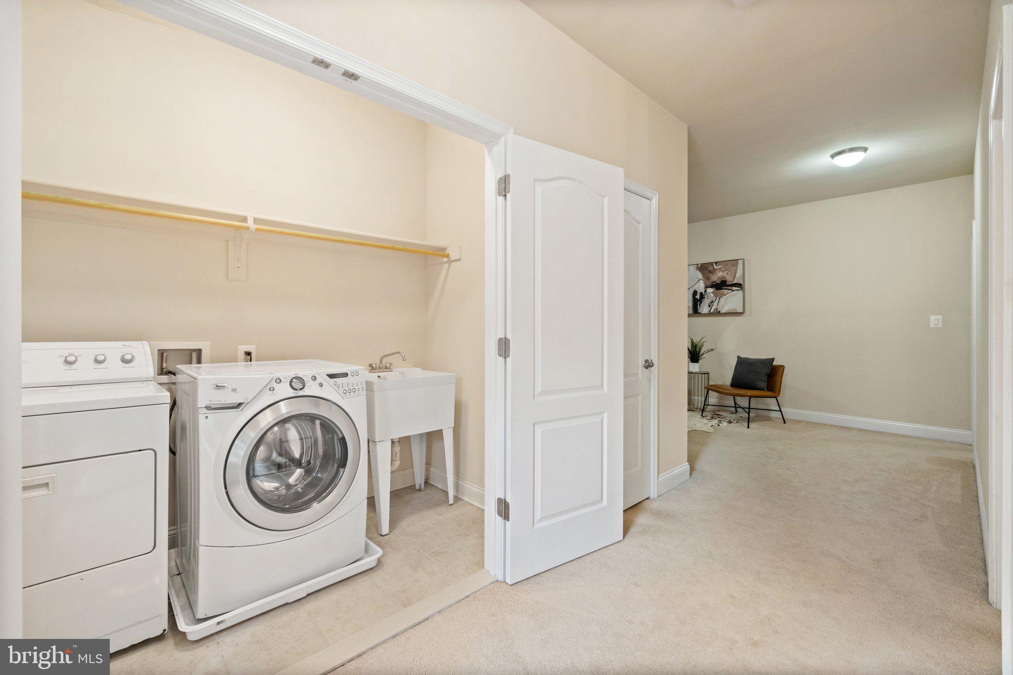 WEST VIENNA WOODS - Residential